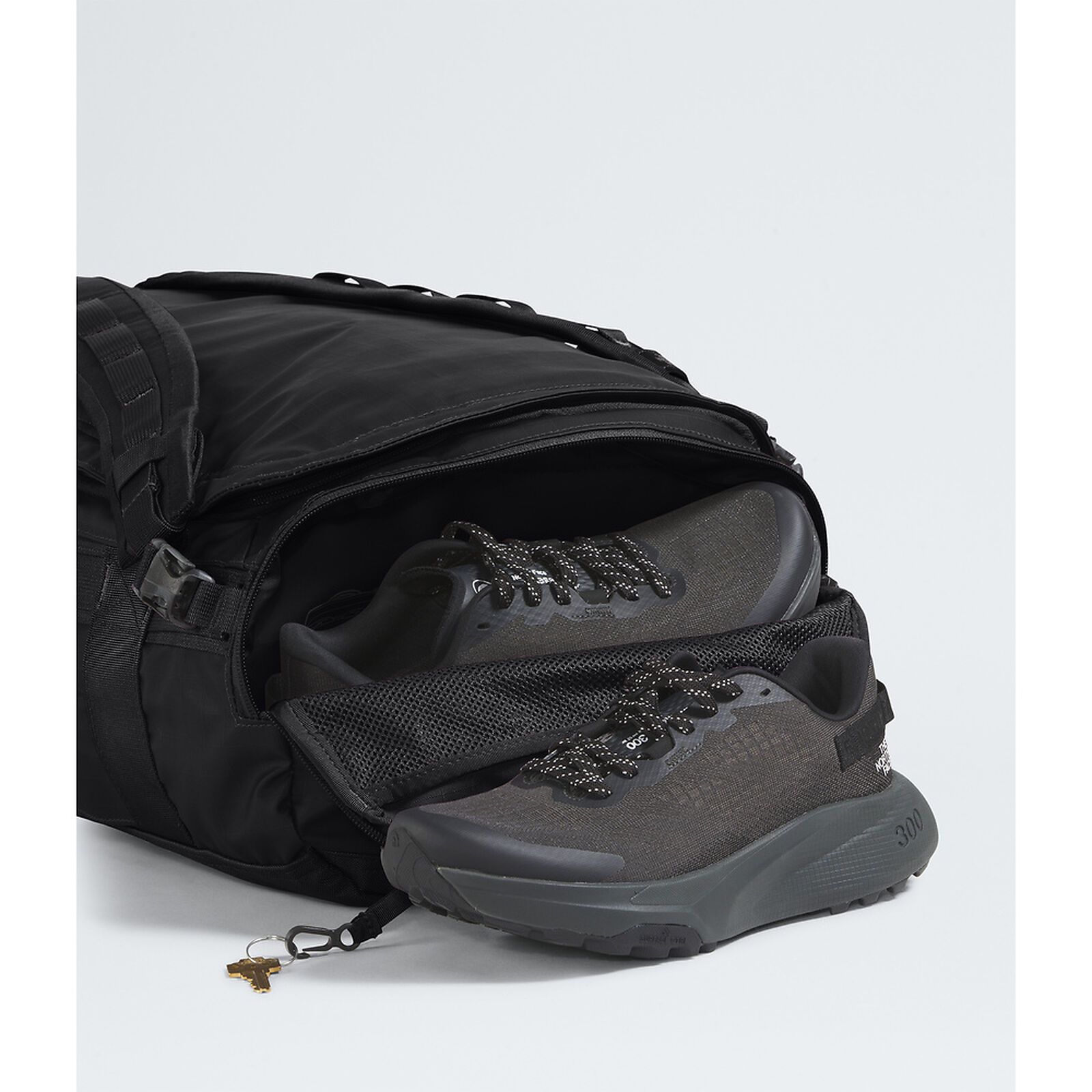 The North Face - Túi trống du lịch Nam Nữ Base Camp Voyager Duffel 32L