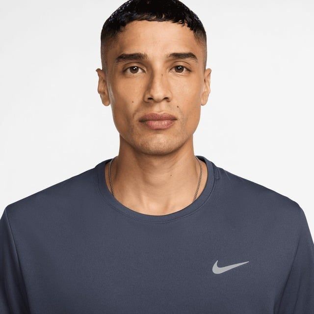 Nike - Áo tay ngắn thể thao Nam Dri-FIT UV Miler Men's Short-Sleeve Running Top