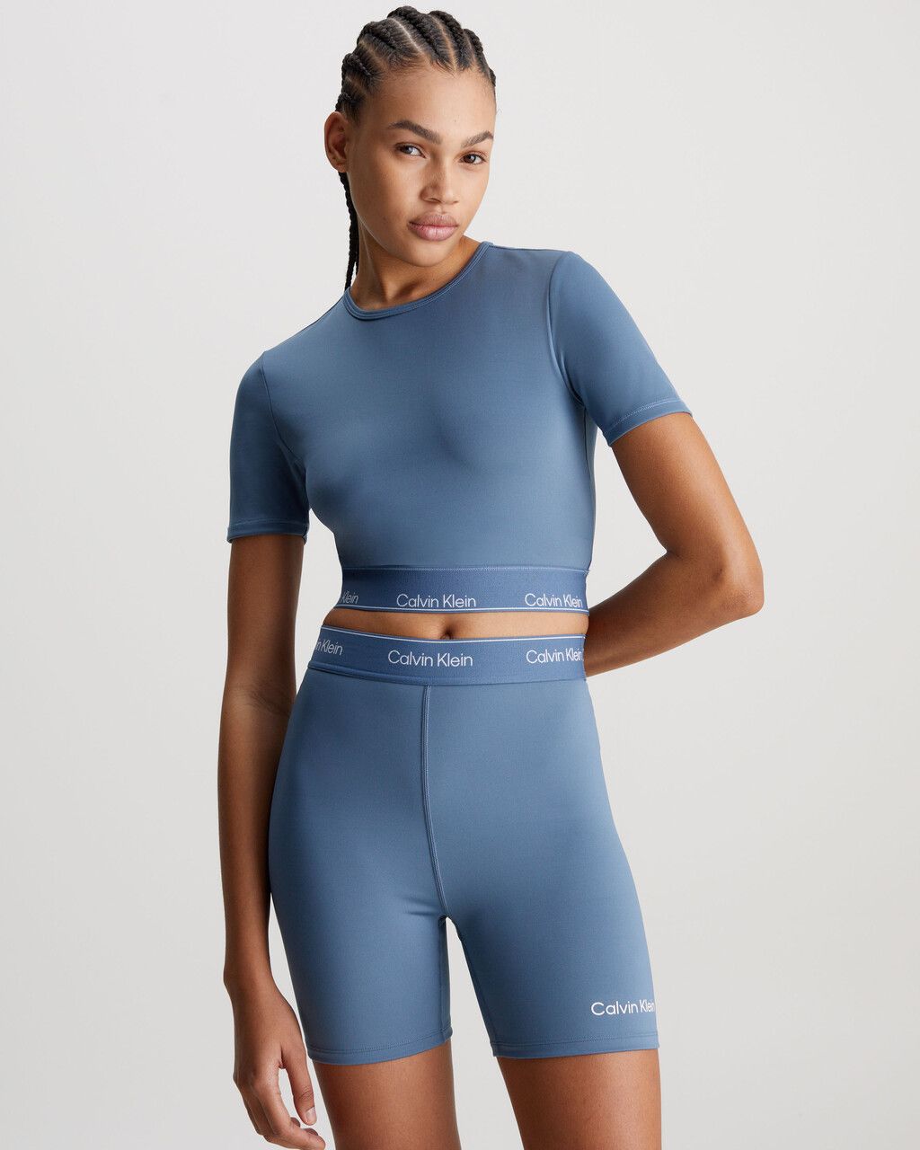 Calvin Klein - Áo tay ngắn thể thao nữ Cropped Gym T-Shirt