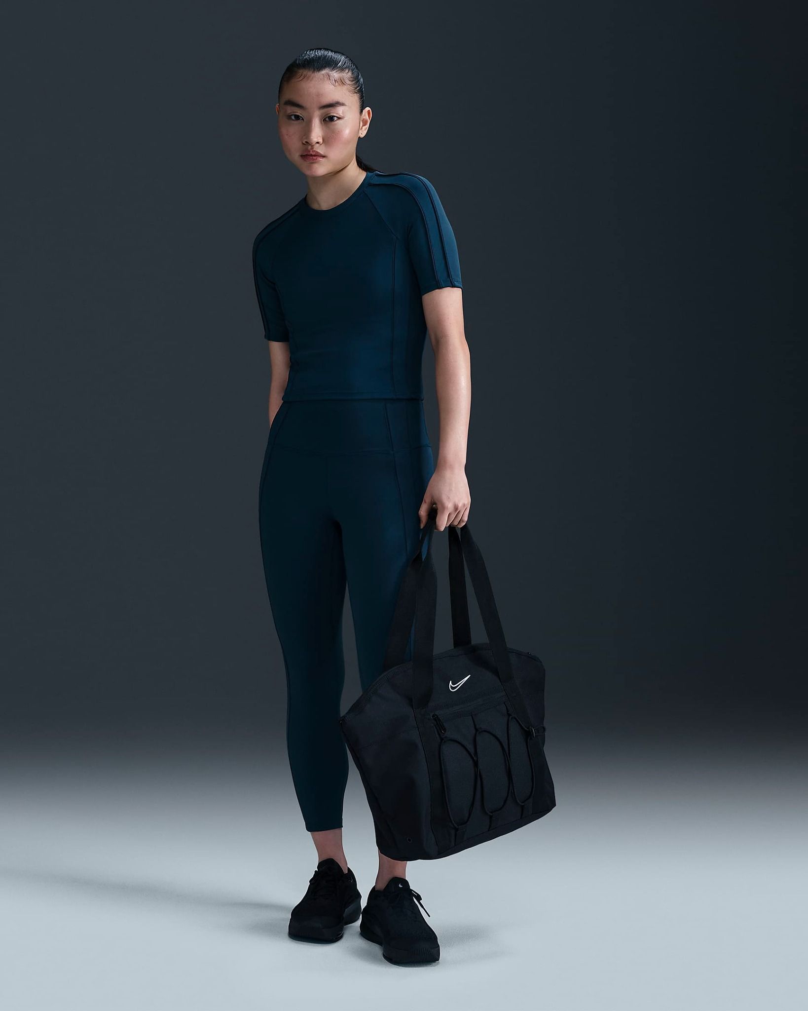 Nike - Áo tay ngắn thể thao Nữ One Fitted Women's Dri-FIT Short-Sleeve Cropped Top