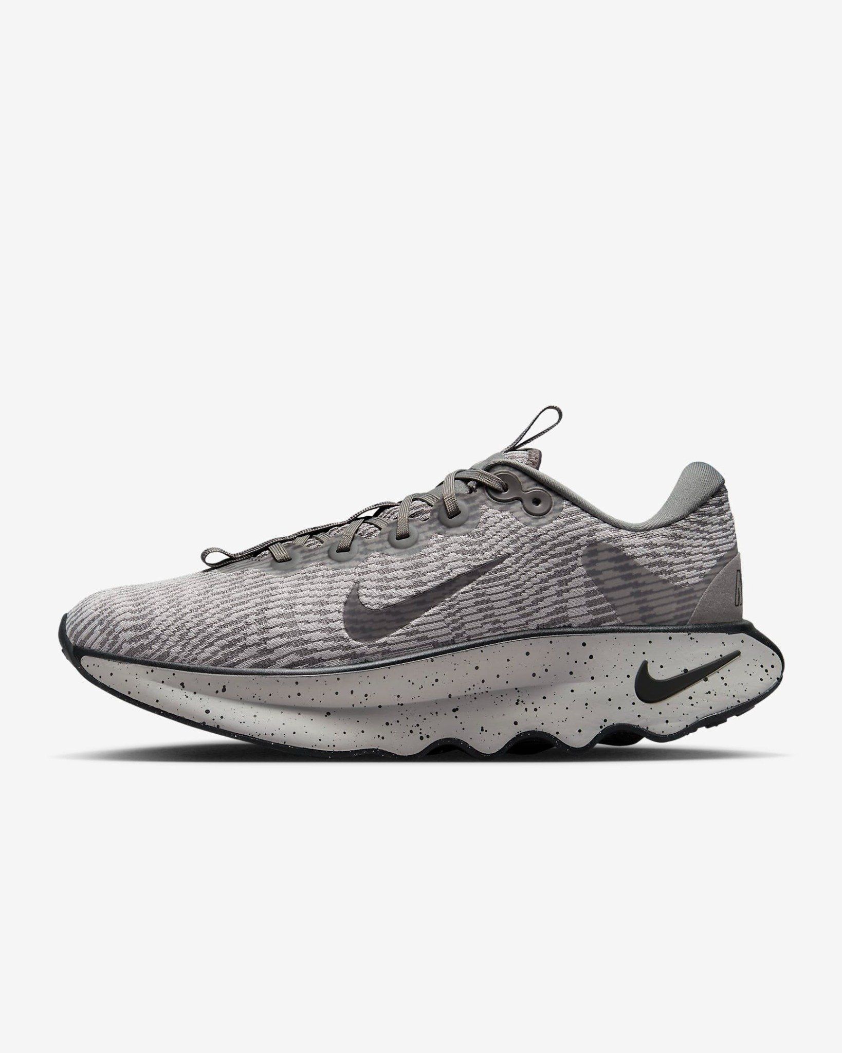 Nike - Giày đi bộ thể thao Nam Motiva Men's Walking Shoes