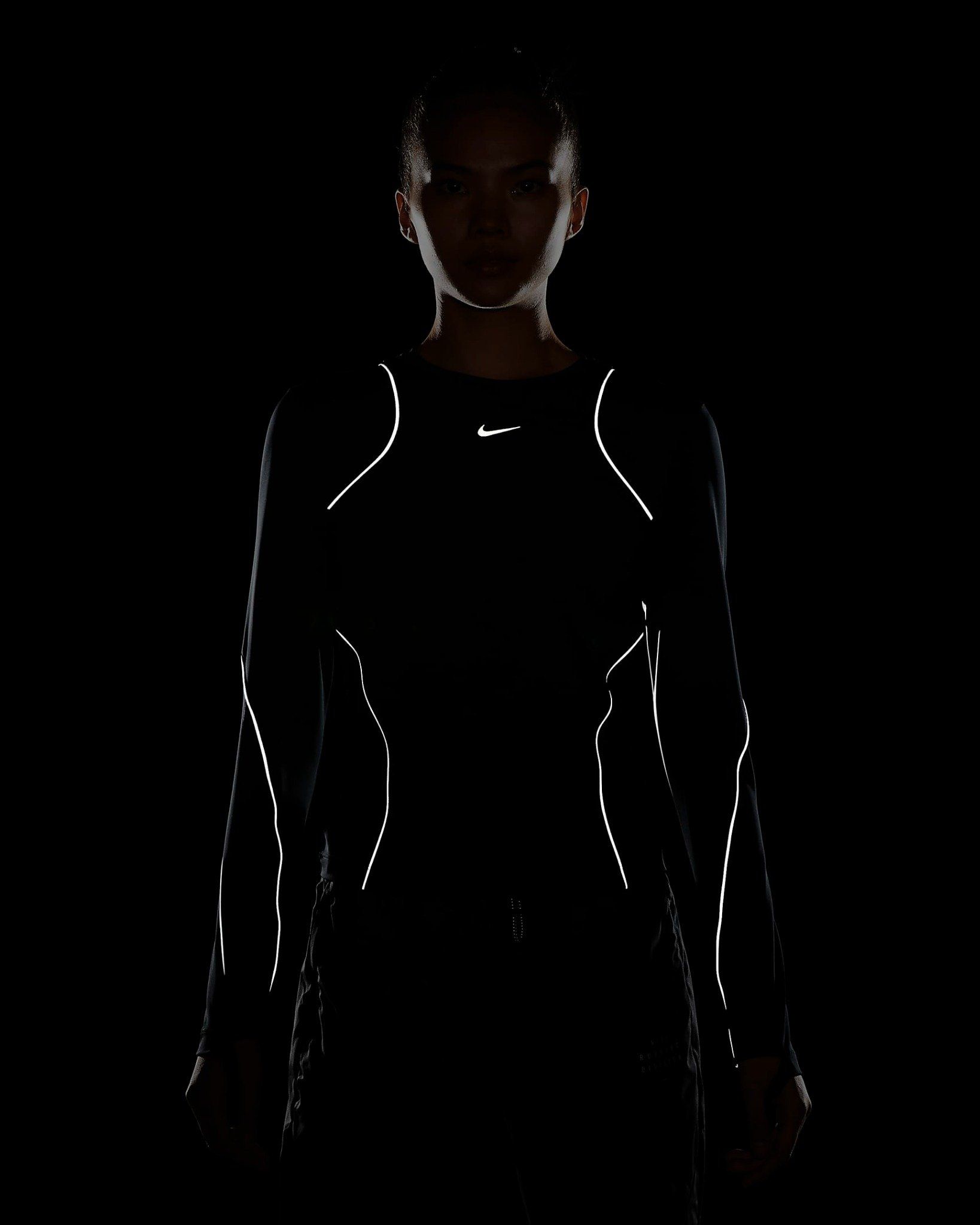 Nike - Áo tay dài thể thao Nữ Running Division Women's Long-Sleeve Running Top