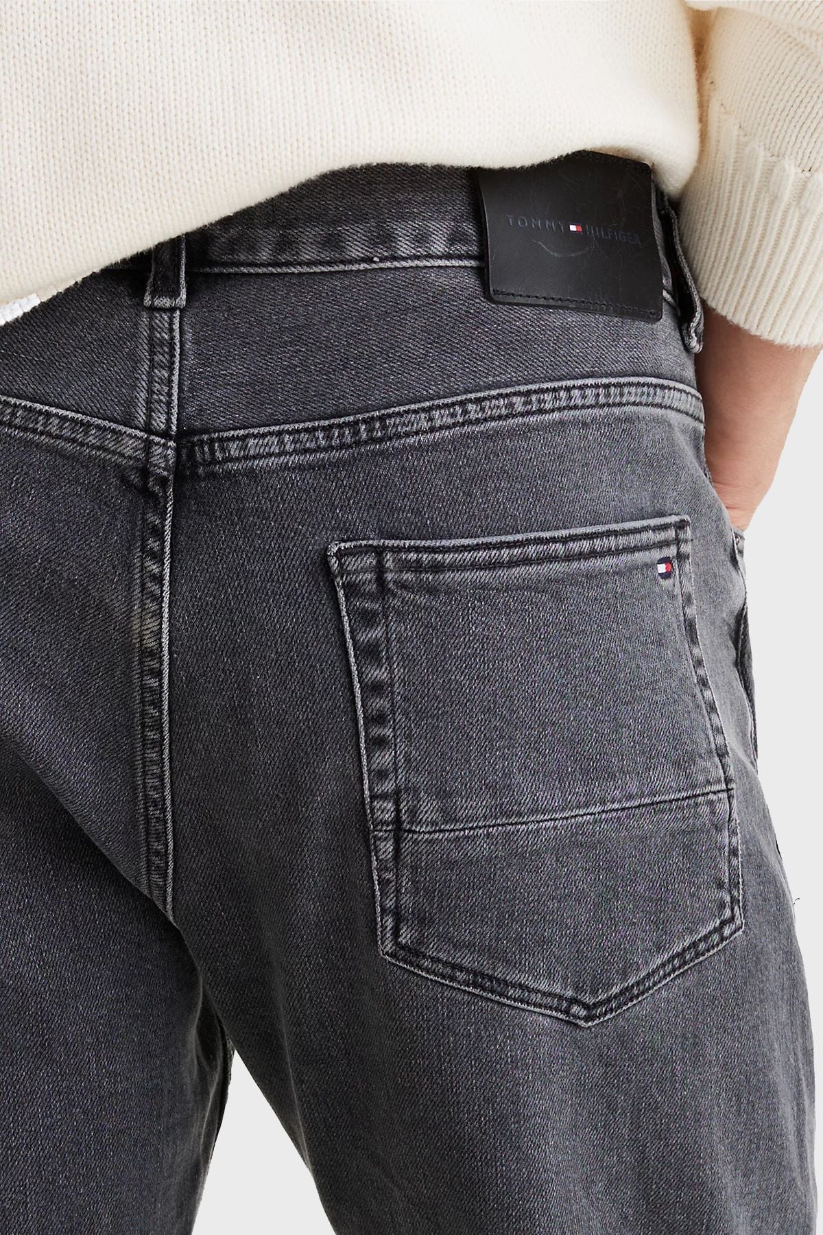 Tommy Hilfiger - Quần jeans dài nam Whiskered Straight Tapered Leg Jeans