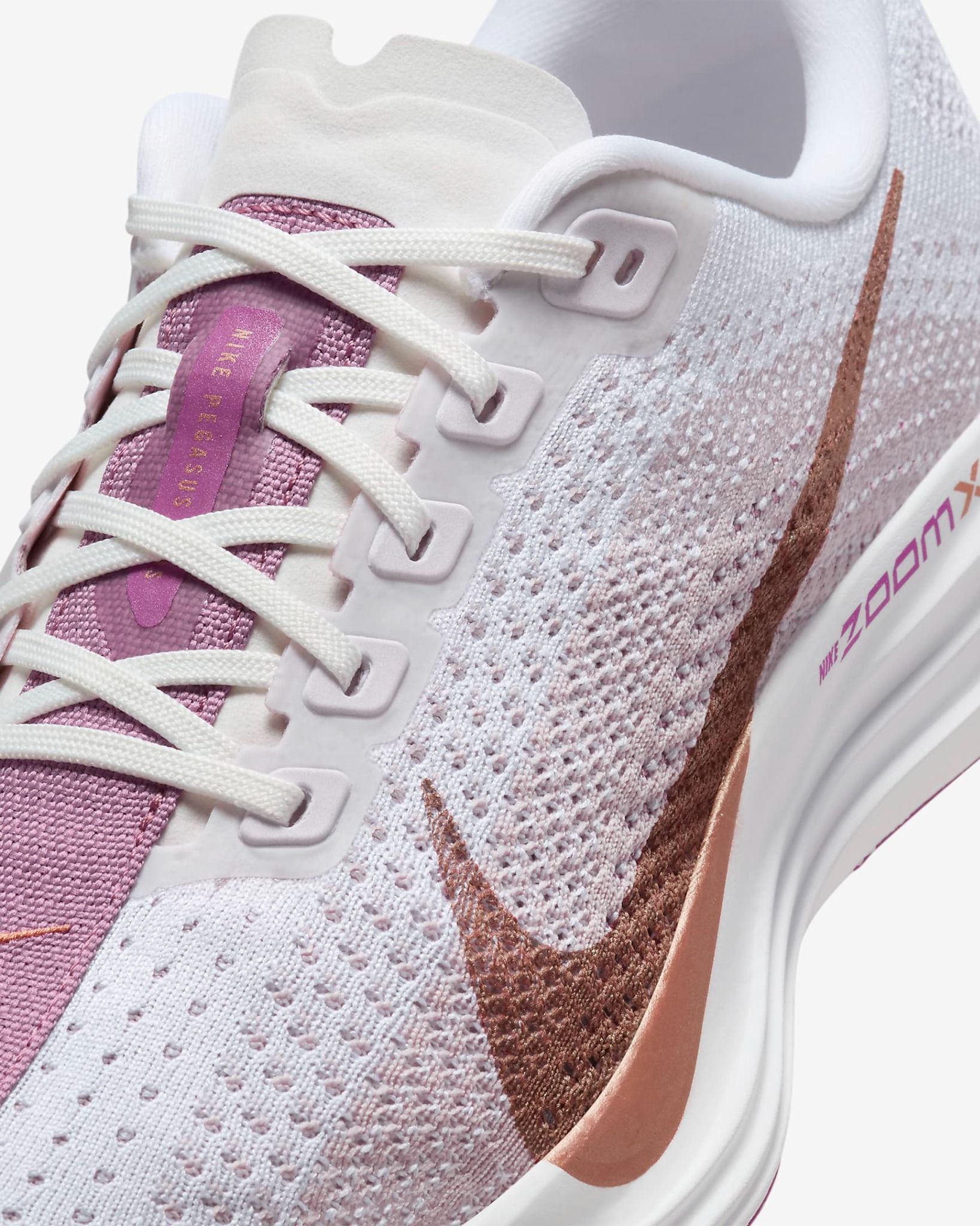 Nike - Giày chạy bộ thể thao Nữ Pegasus Plus Women's Road Running Shoes