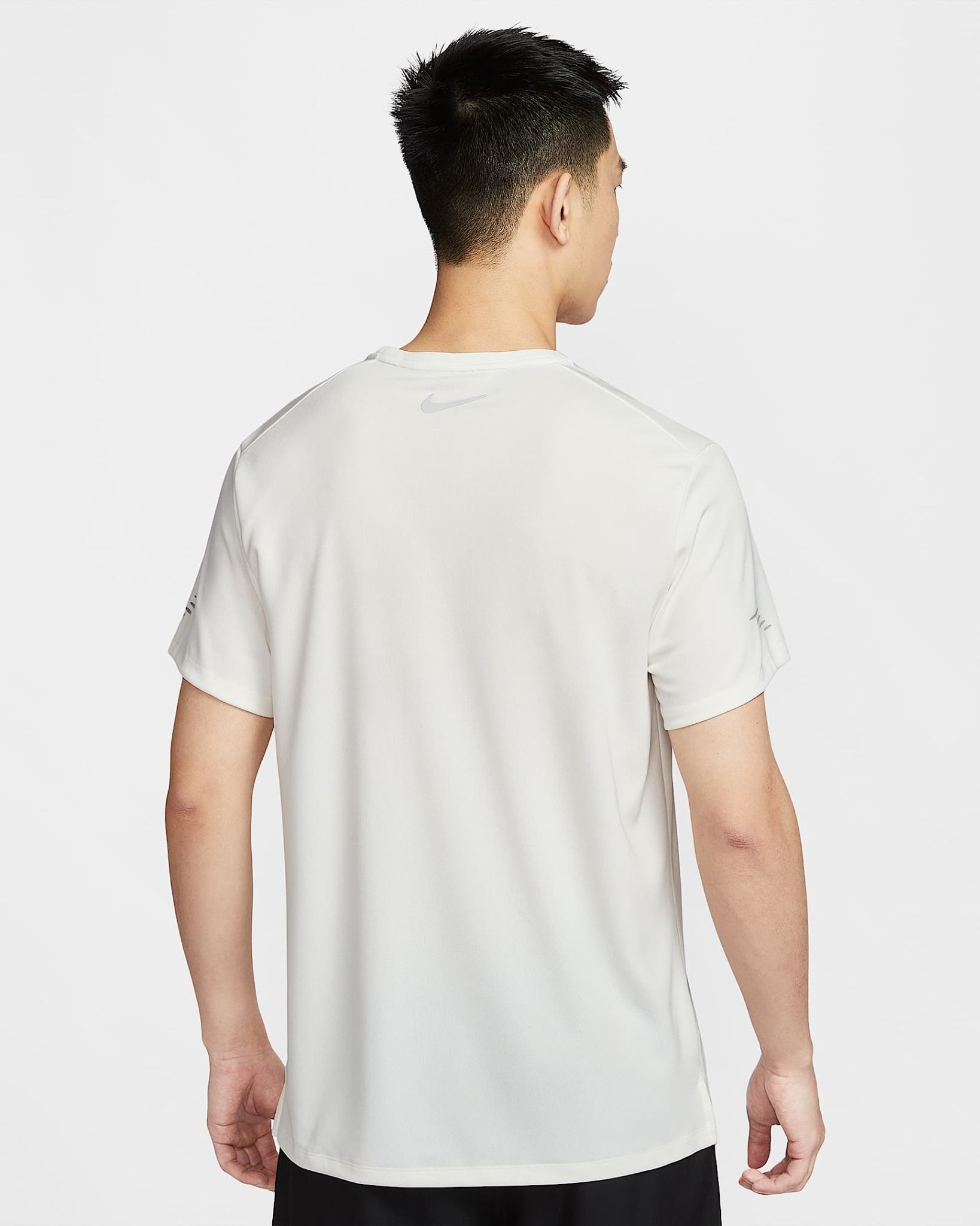 Nike - Áo phông tay ngắn thể thao Nam Nike Miler Flash Men's Dri-FIT UV Short-Sleeve Running Top