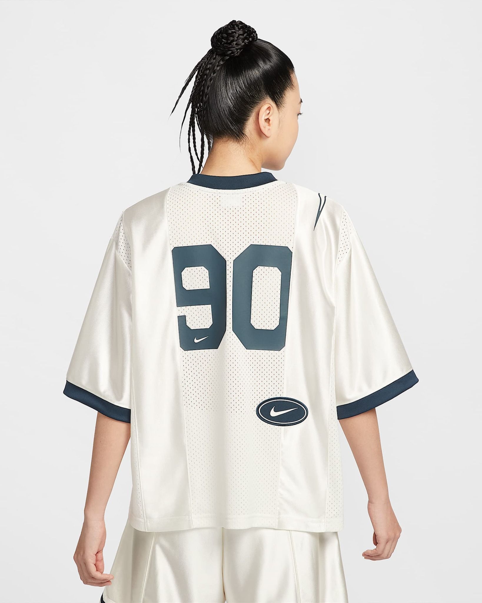 Nike - Áo tay ngắn thể thao Nữ Sportswear Street Women's Oversized Short-Sleeve Graphic Top
