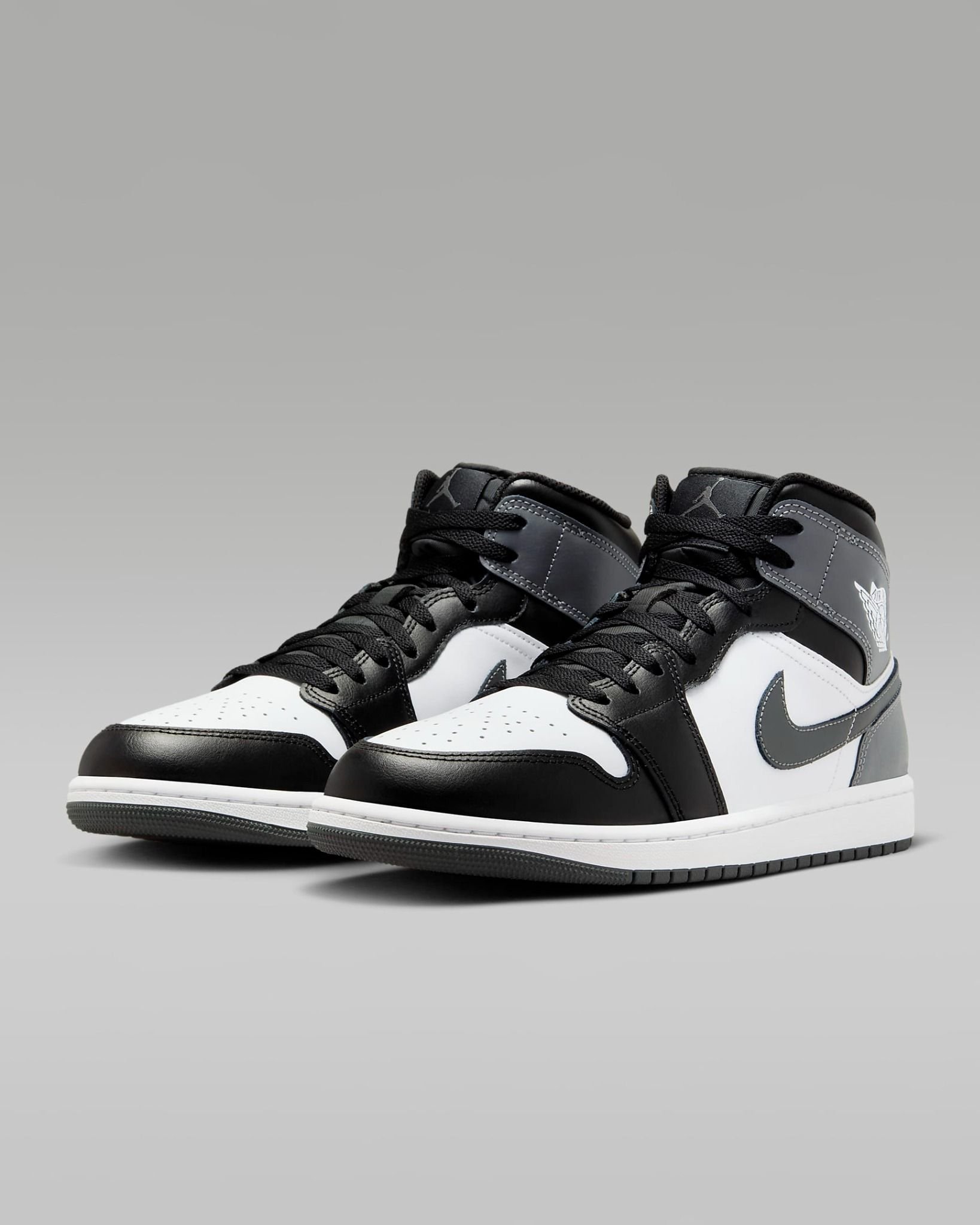 Nike - Giày thời trang thể thao Nam Air Jordan 1 Mid Men's Shoes