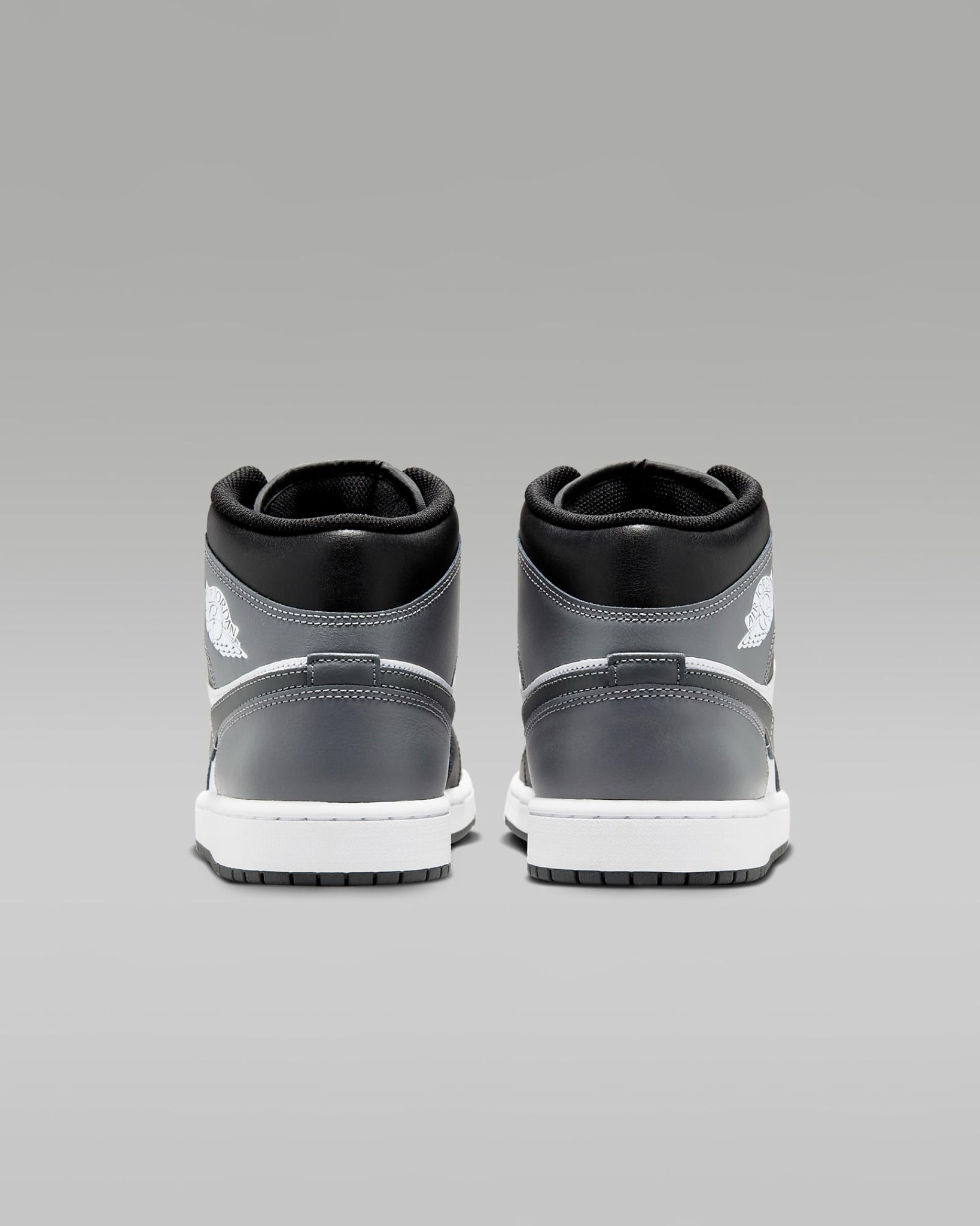 Nike - Giày thời trang thể thao Nam Air Jordan 1 Mid Men's Shoes
