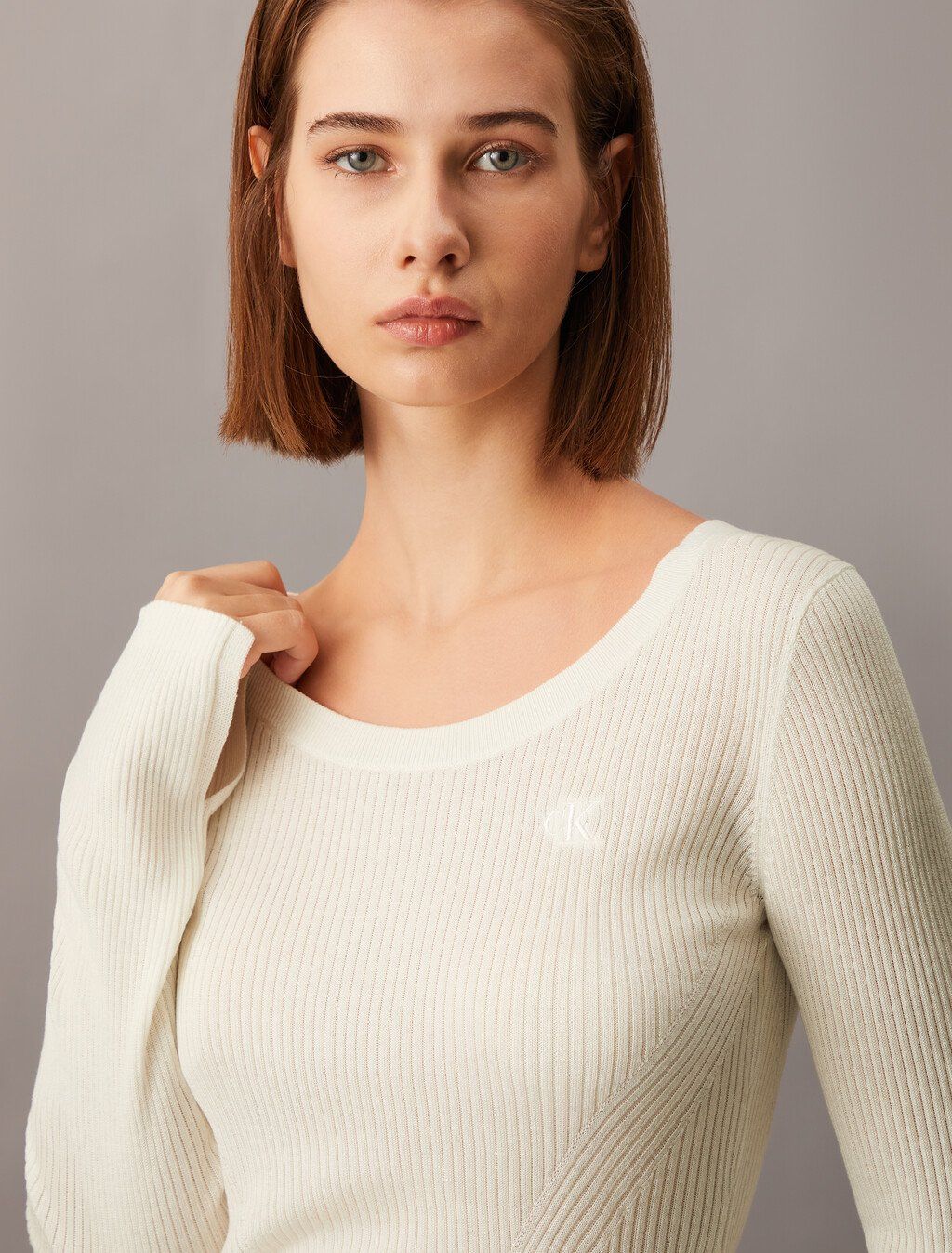 Calvin Klein - Áo len tay dài CK nữ Premium Slim Cropped Knit Top
