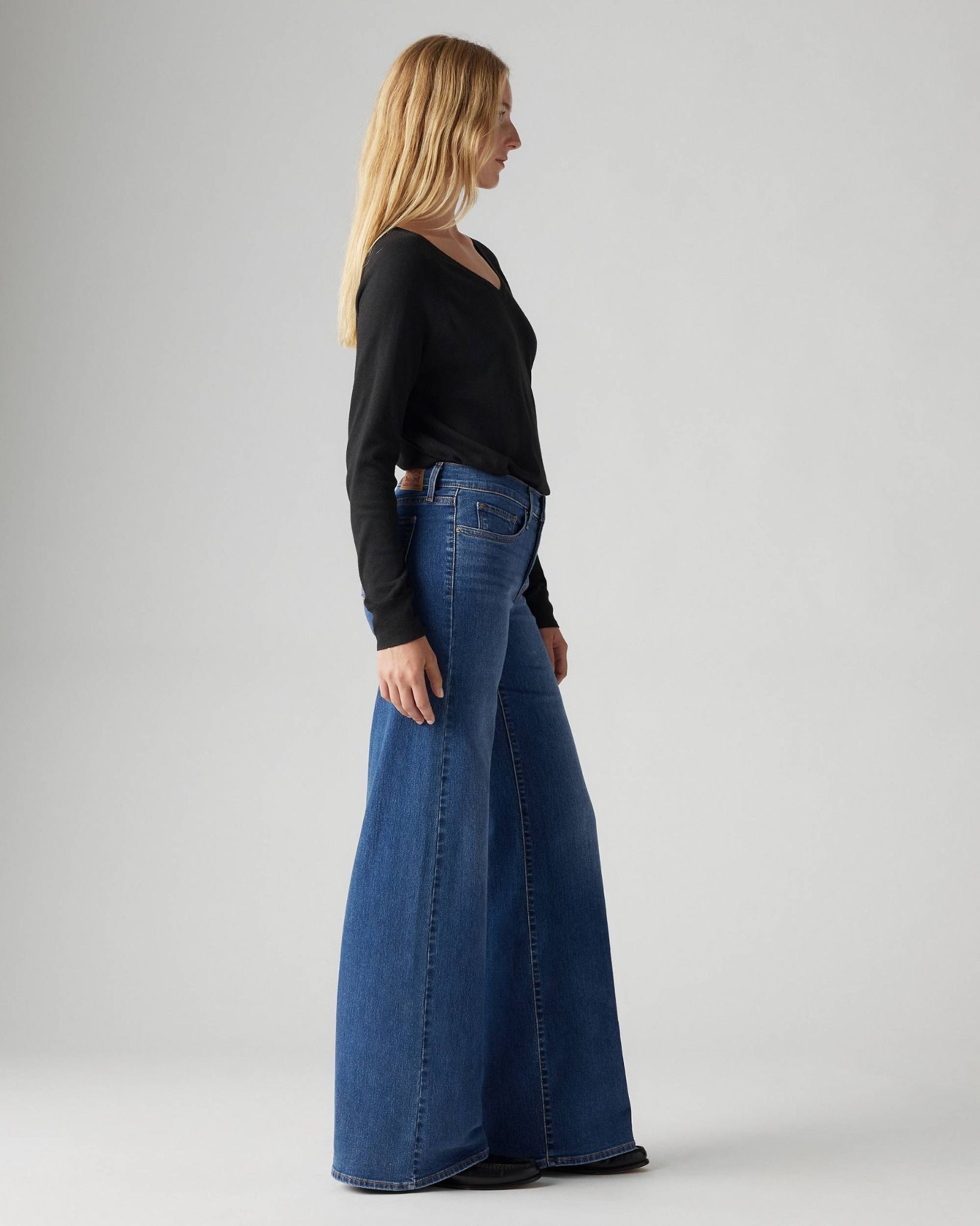 Levi's - Quần jeans ống rộng nữ 318 Shaping Wide Leg Women's Jeans