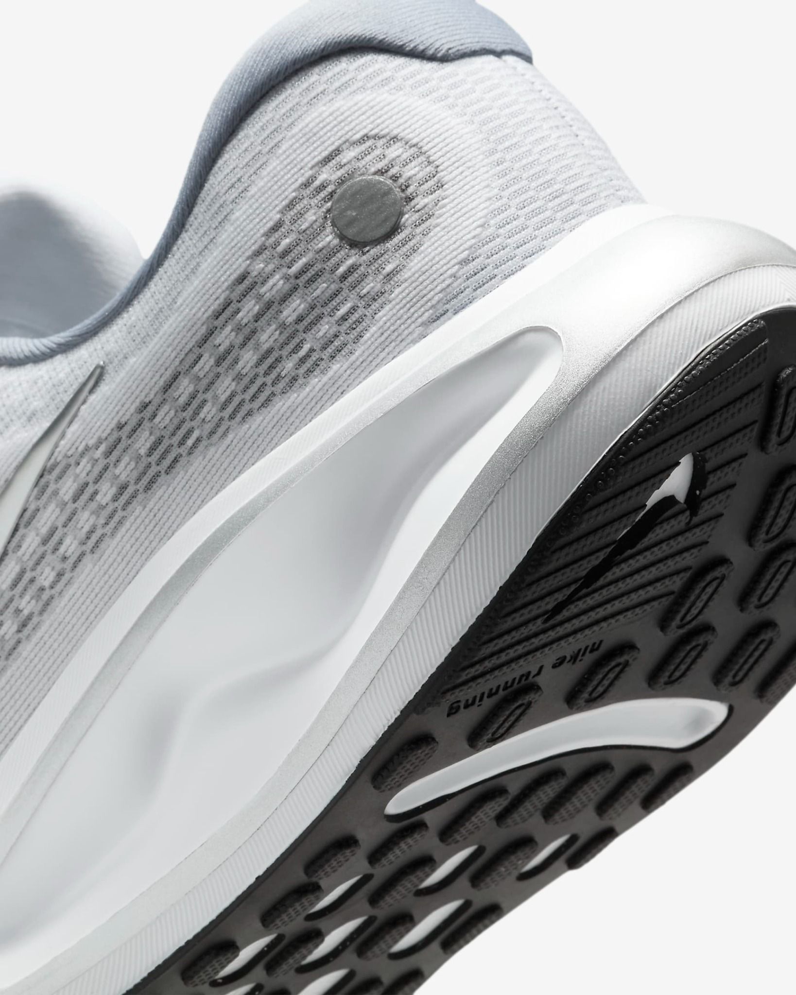 Nike - Giày chạy bộ Nam Journey Run Men's Road Running Shoes