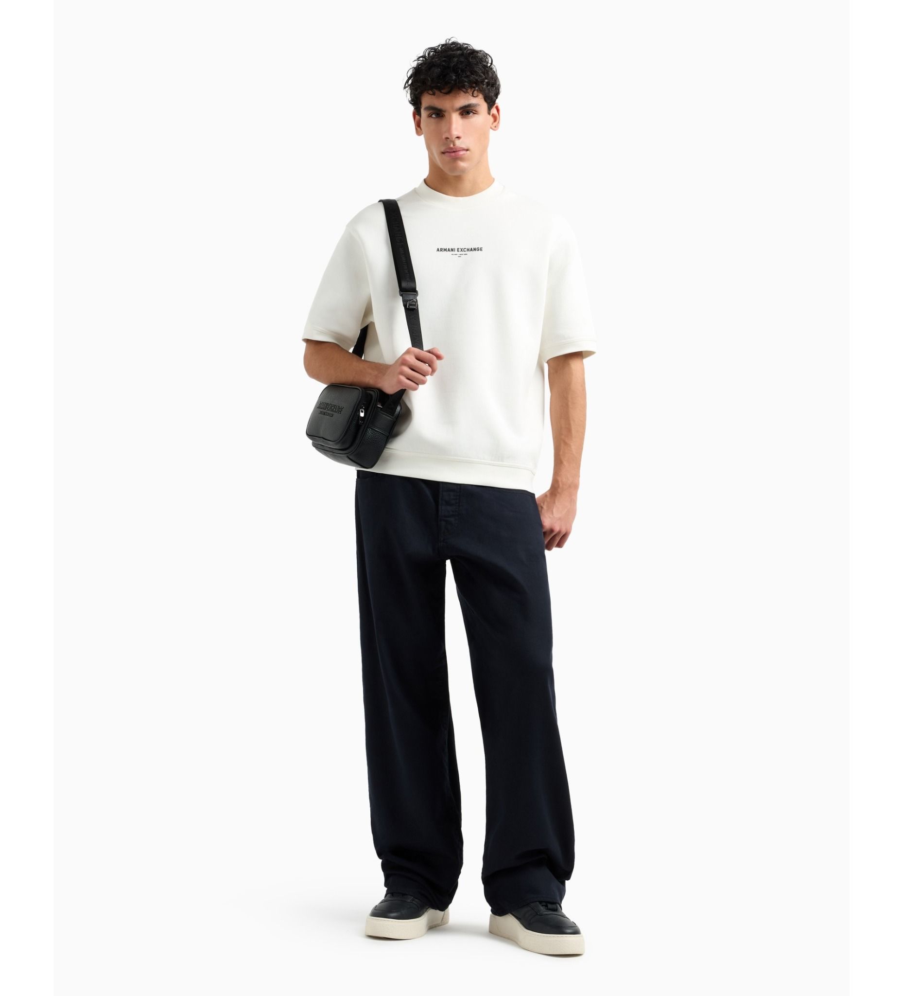 Armani Exchange - Túi đeo chéo nam Premium Men's Messenger Bag