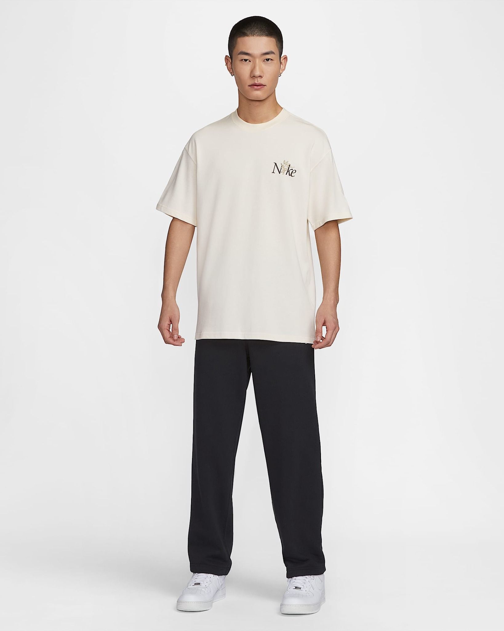 Nike - Áo thun tay ngắn thể thao Nam As Unisex Nsw Tee M90 Lebron