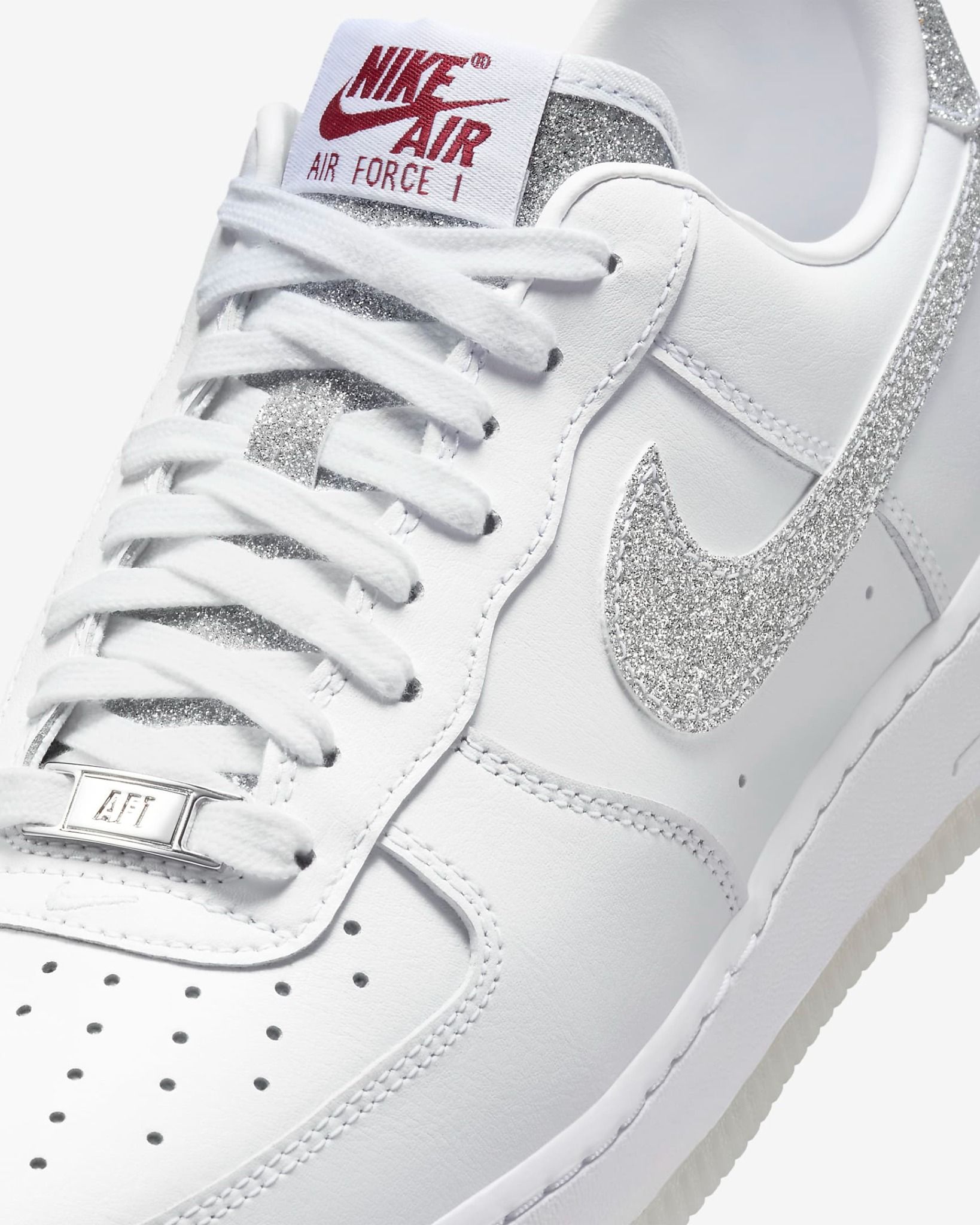 Nike - Giày thời trang thể thao Nữ Air Force 1 '07 LX Women's Shoes