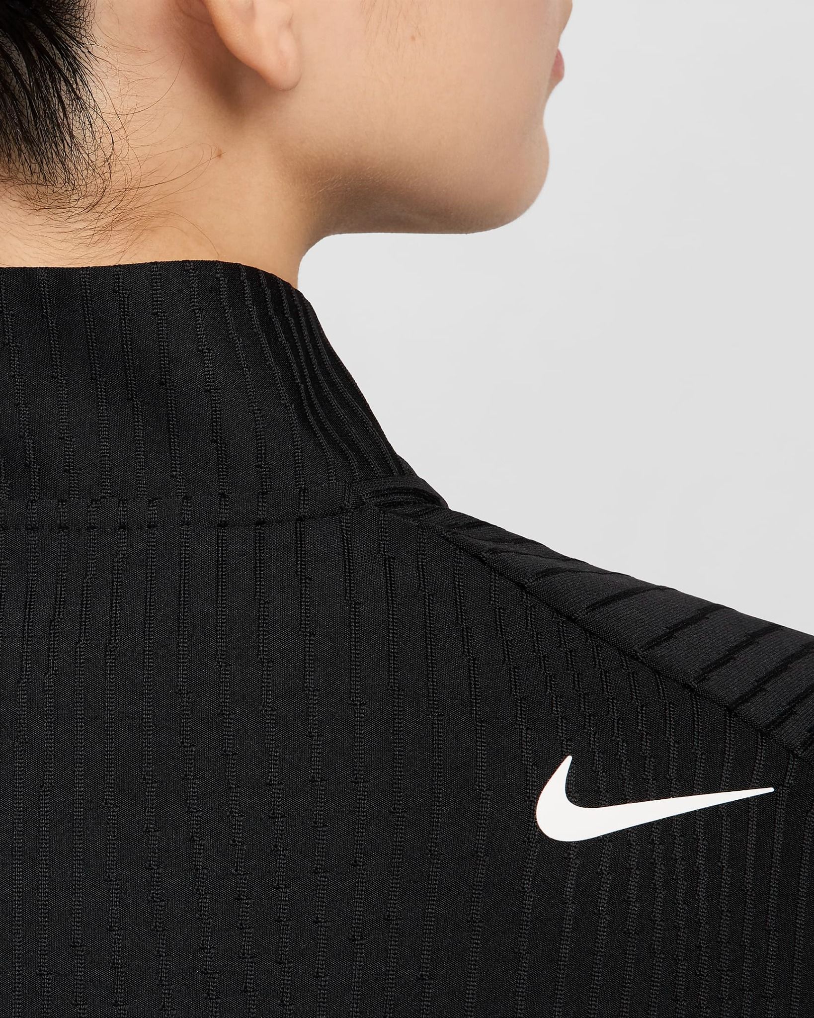 Nike - Áo tay dài thể thao Nữ Tour Women's Dri-FIT ADV 1/4-Zip Golf Top