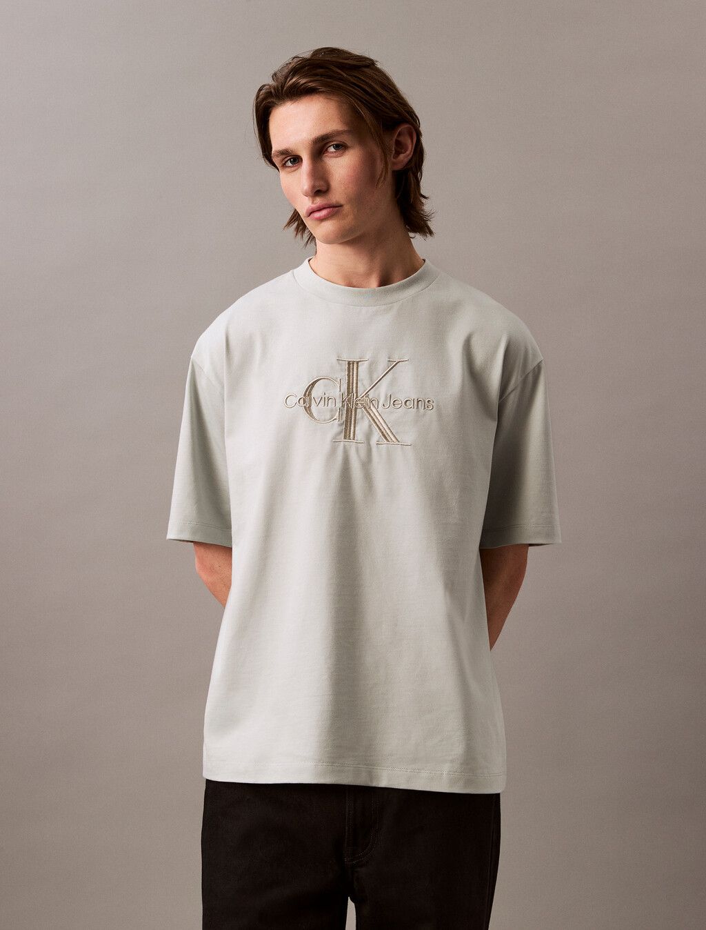 Calvin Klein - Áo phông thời trang CK nam Hero Relaxed Monogram T-shirt
