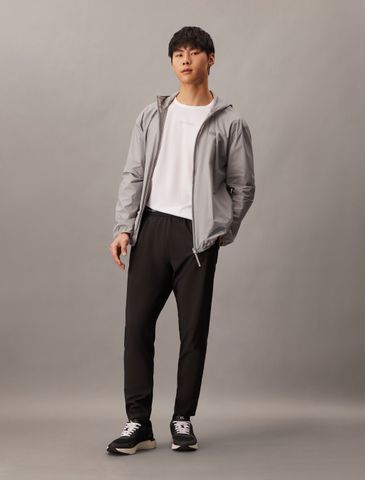 Calvin Klein - Quần dài thể thao CK nam Essentials Woven Pant