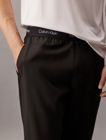 Calvin Klein - Quần dài thể thao CK nam Essentials Woven Pant