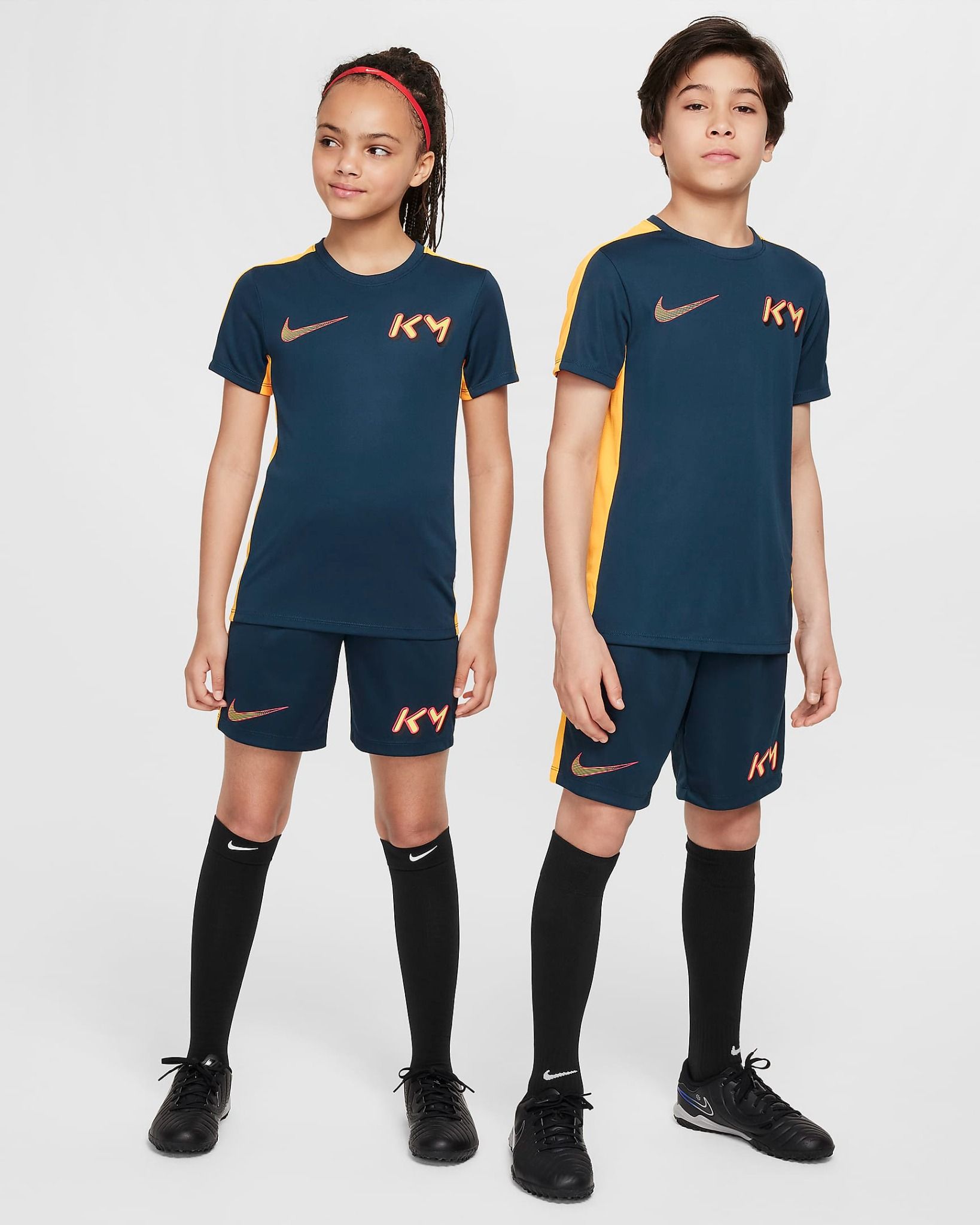Nike - Áo đá banh Trẻ Em Kylian Mbappé Older Kids' Dri-FIT Academy Football Top