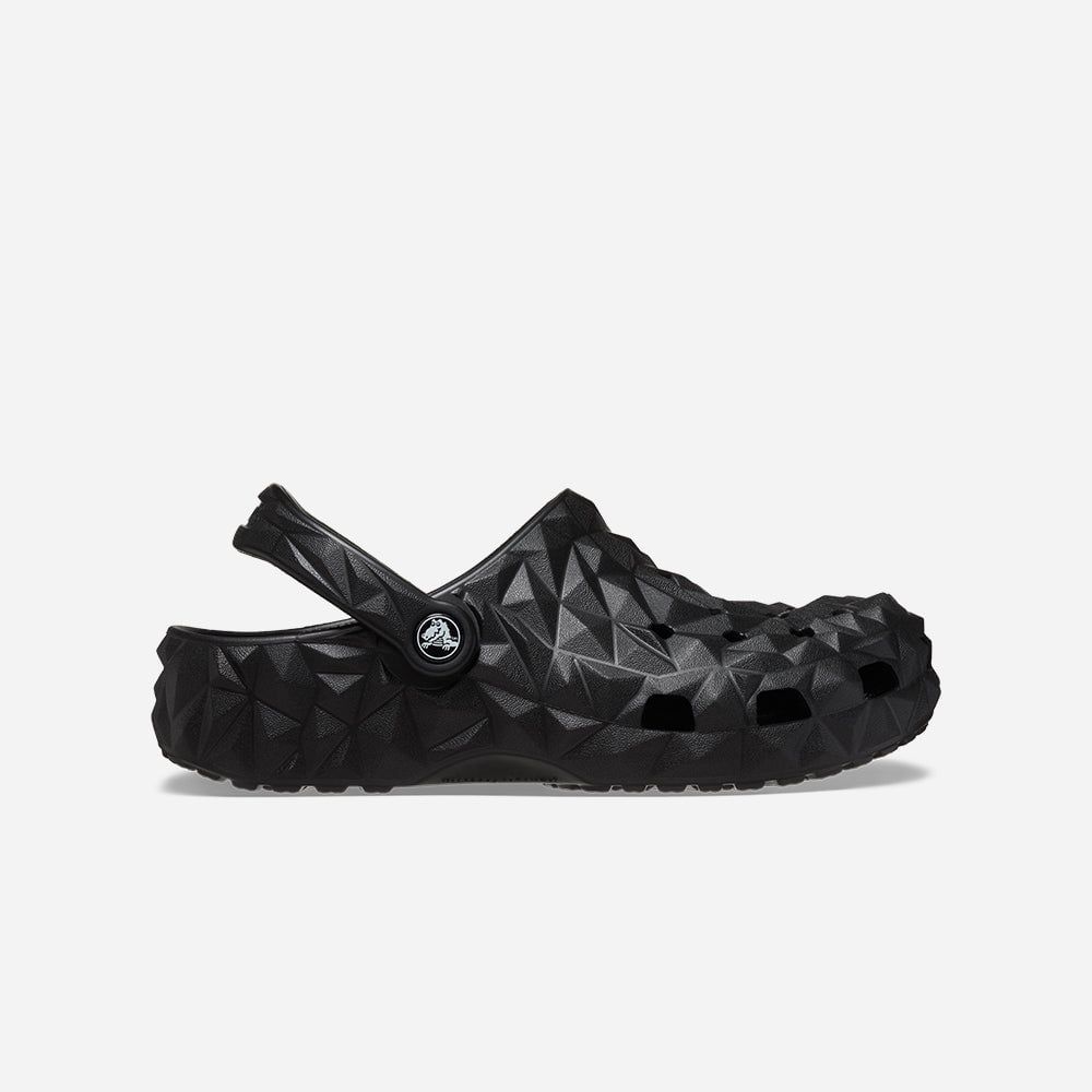 Crocs - Xăng đan nam nữ Classic Geometric Black Lifestyle