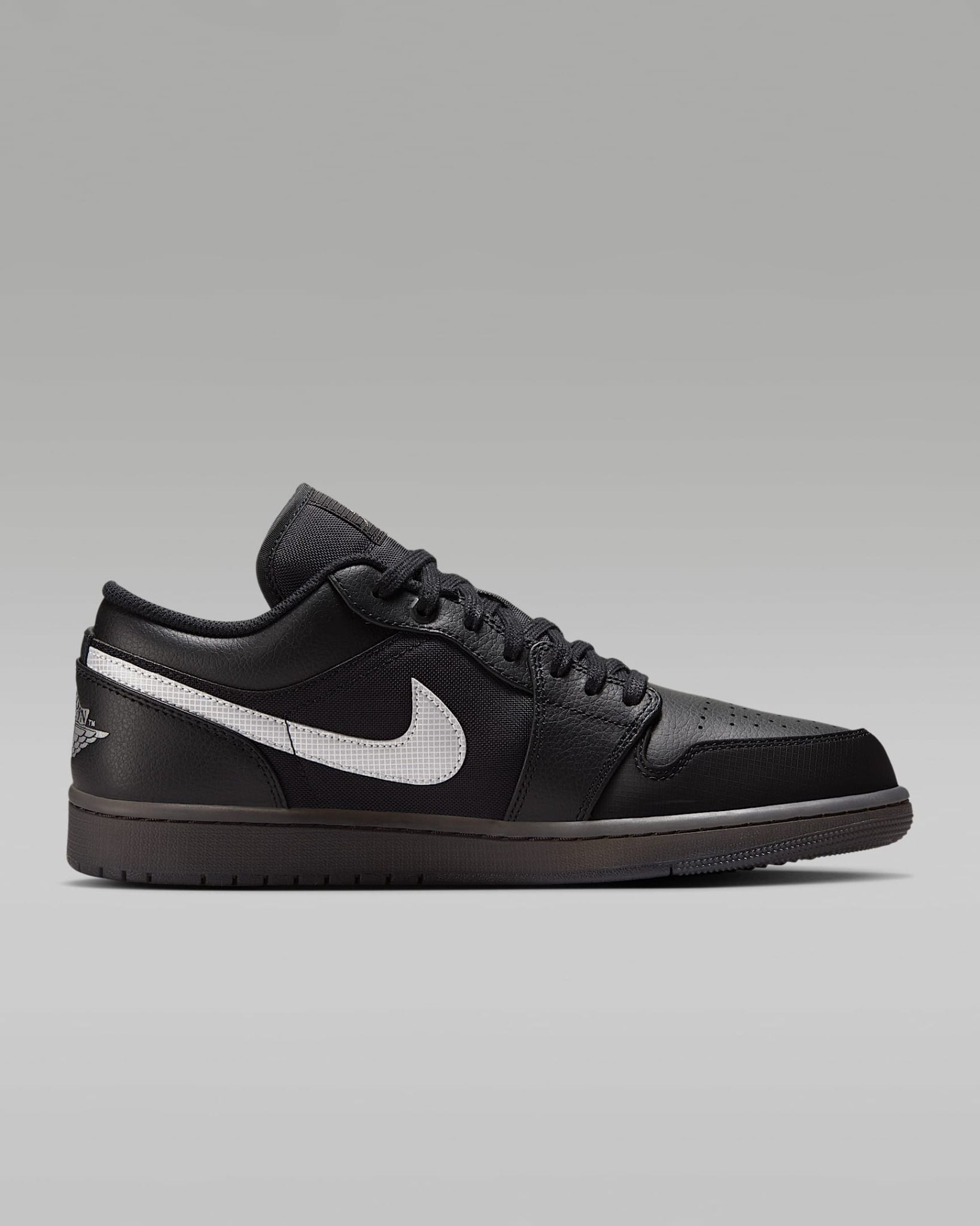 Nike - Giày thời trang thể thao Nam Air Jordan 1 Low SE Men's Shoes