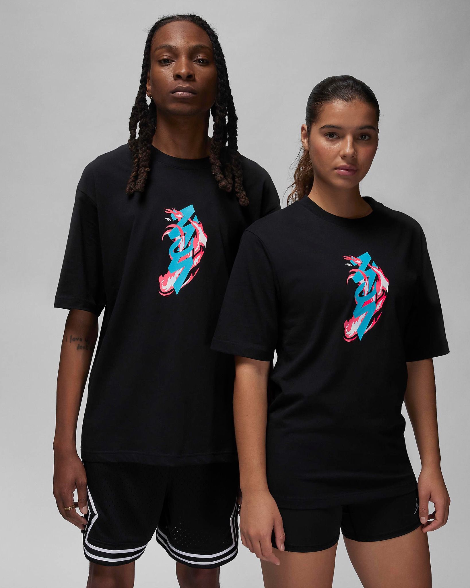 Nike - Áo tay ngắn thể thao Nam Nữ Seasonal Zion T-Shirt