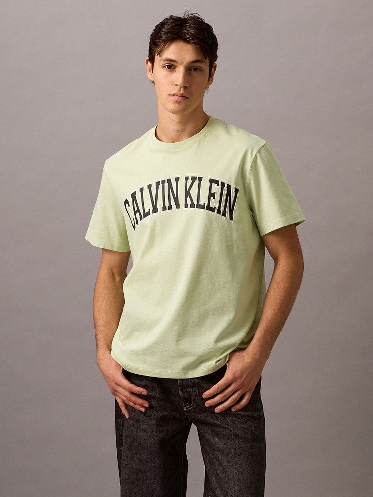 Calvin Klein - Áo thun thời trang CK nam Varsity Logo Crewneck Tee