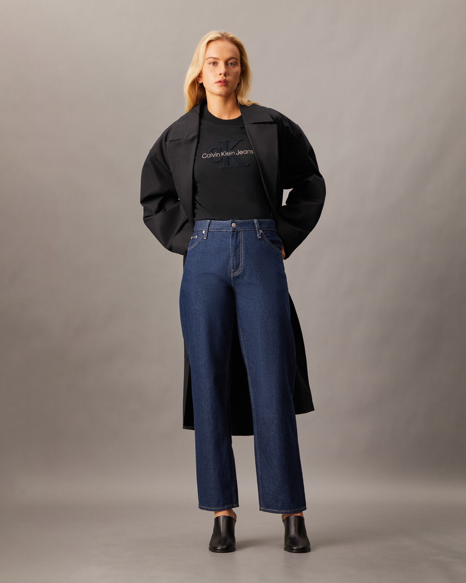 Calvin Klein - Áo thun thời trang CK nữ Organic Cotton Towel Monogram Tee