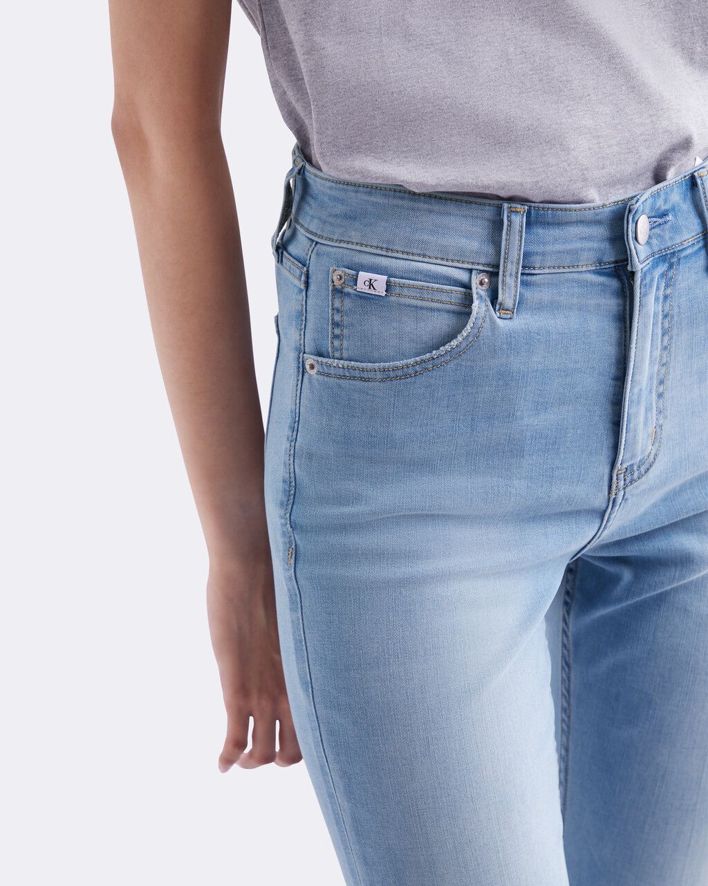 Calvin Klein - Quần jeans dài CK nữ Distressed High Rise Flare Jeans