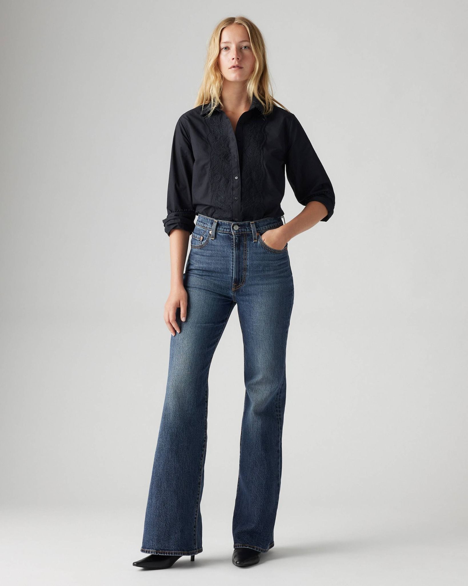 Levi's - Quần jeans dài ống loe nữ Women's Ribcage Bell Jeans