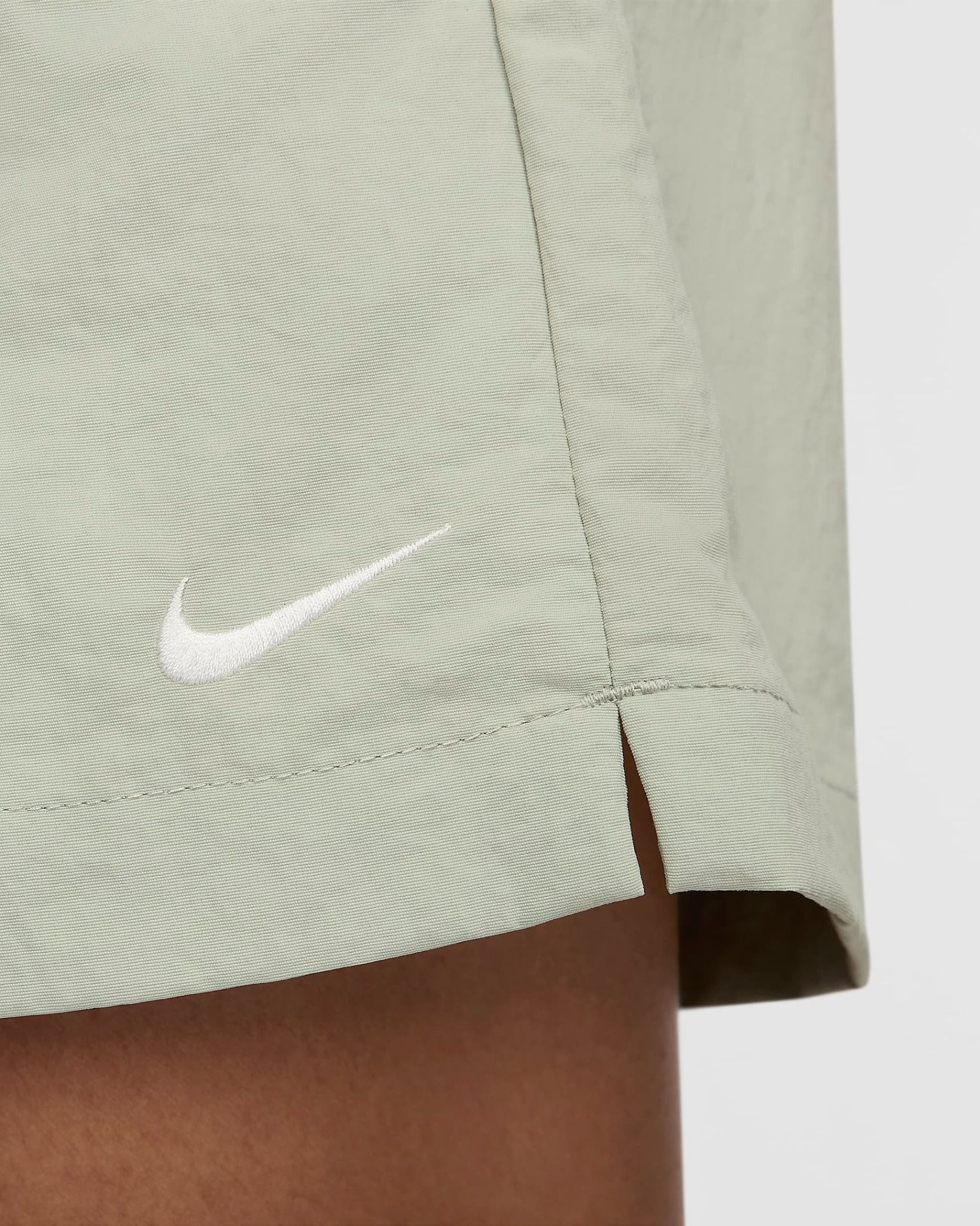 Nike - Quần ngắn thể thao Nữ Everything Wovens Women's Mid-Rise 5