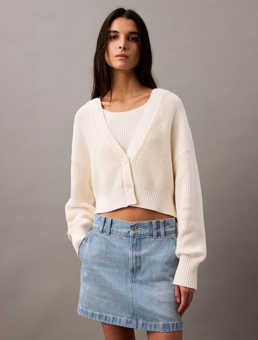 Calvin Klein - Áo khoác len tay dài CK nữ 2 in 1 Cropped Cardigan Set
