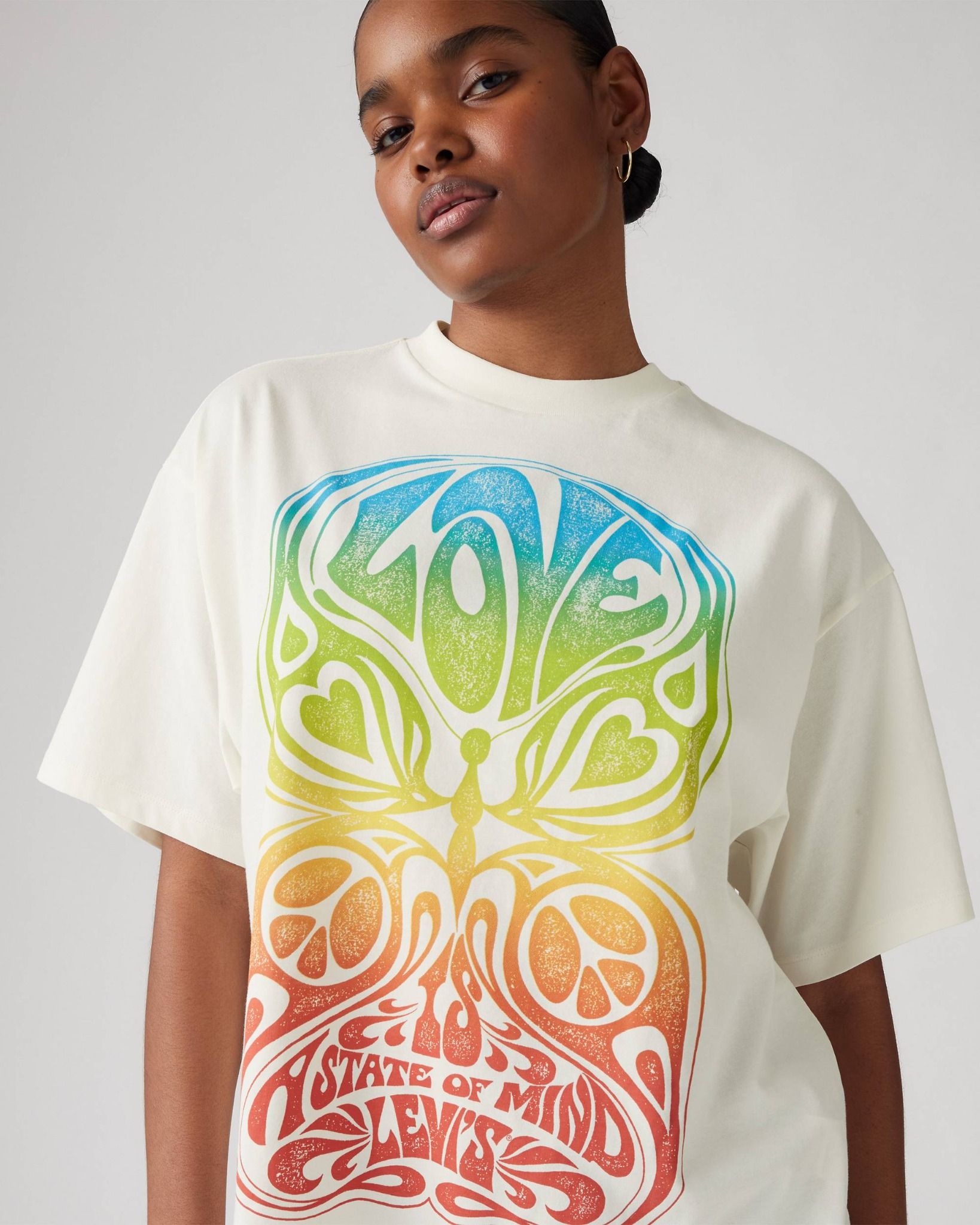 Levi's - Áo thun tay ngắn nữ Graphic Short Stack T-shirt