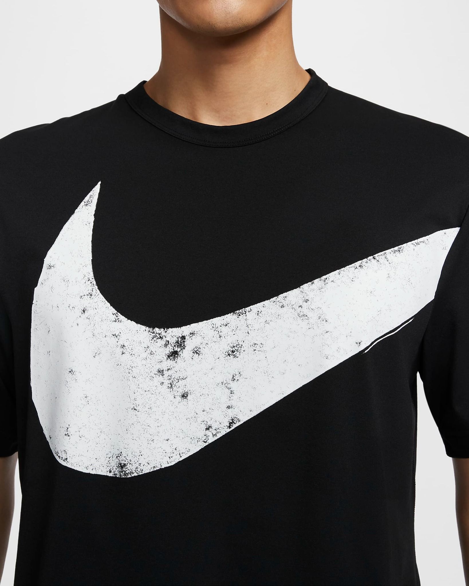 Nike - Áo tay ngắn thể thao Nam Hyverse Swoosh Men's Dri-FIT Short-Sleeve Fitness Top