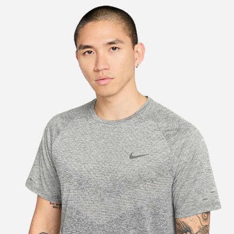 Nike - Áo tay ngắn thể thao Nam Dri-Fit Adv Stride Top Tee