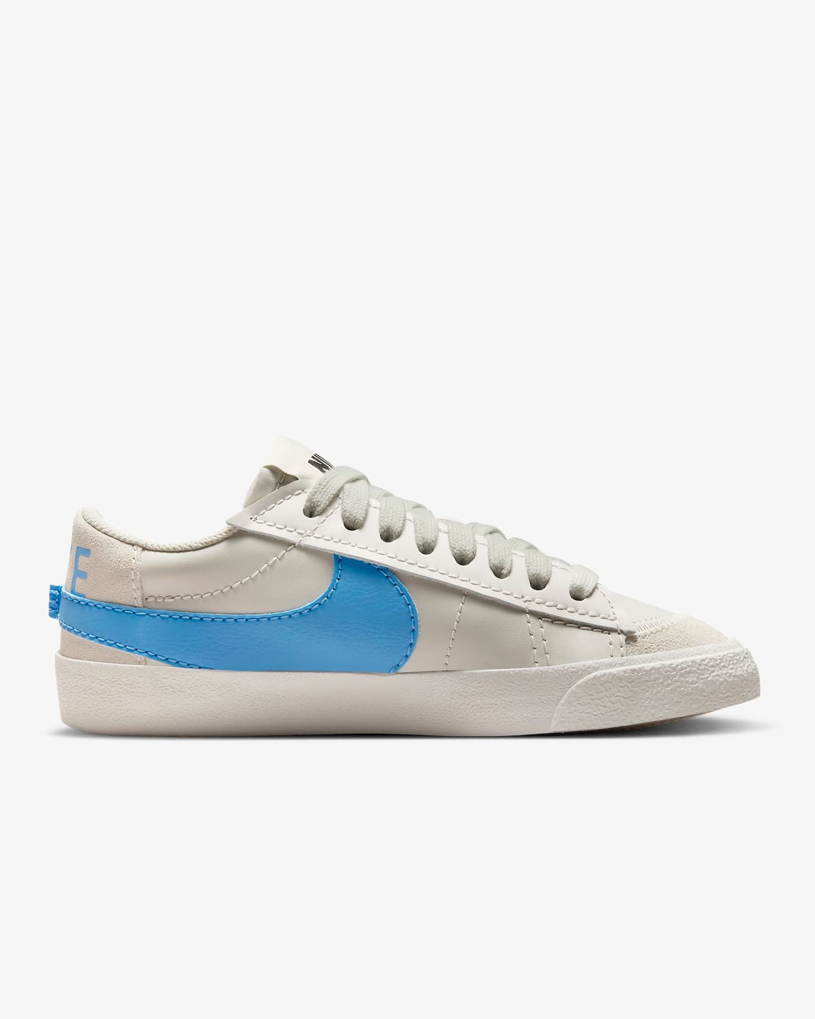 Nike - Giày thời trang thể thao Nữ Blazer Low '77 Jumbo Women's Shoes