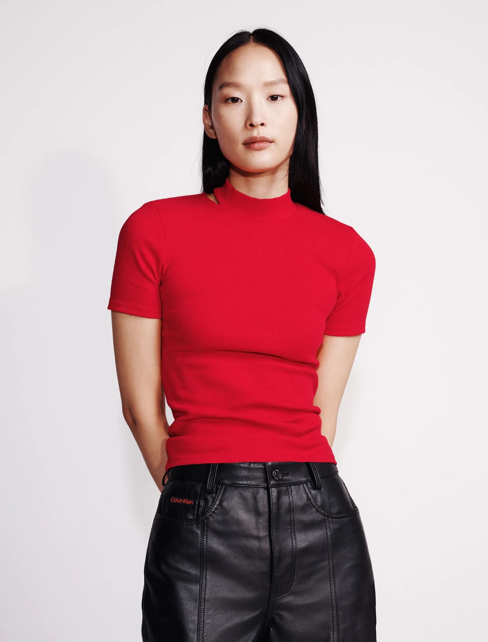 Calvin Klein - Áo tay ngắn thời trang CK nữ Crew Neck Cutout Tee