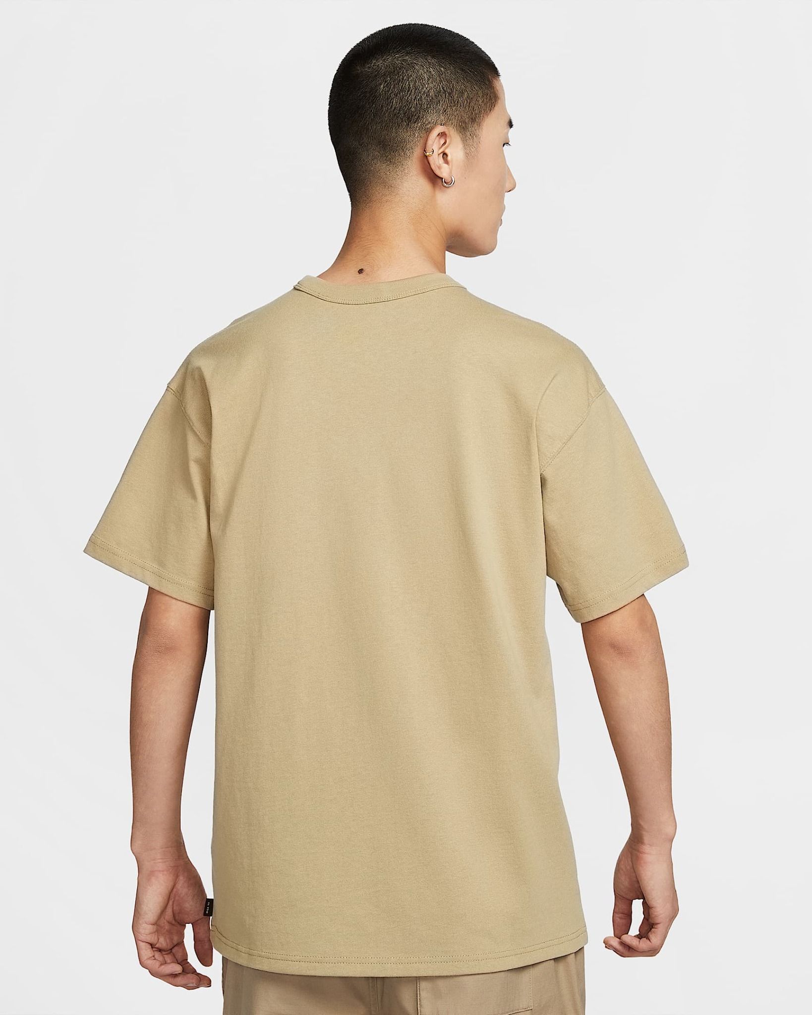 Nike - Áo tay ngắn thể thao Nam Sportswear Premium Essentials Men's T-Shirt