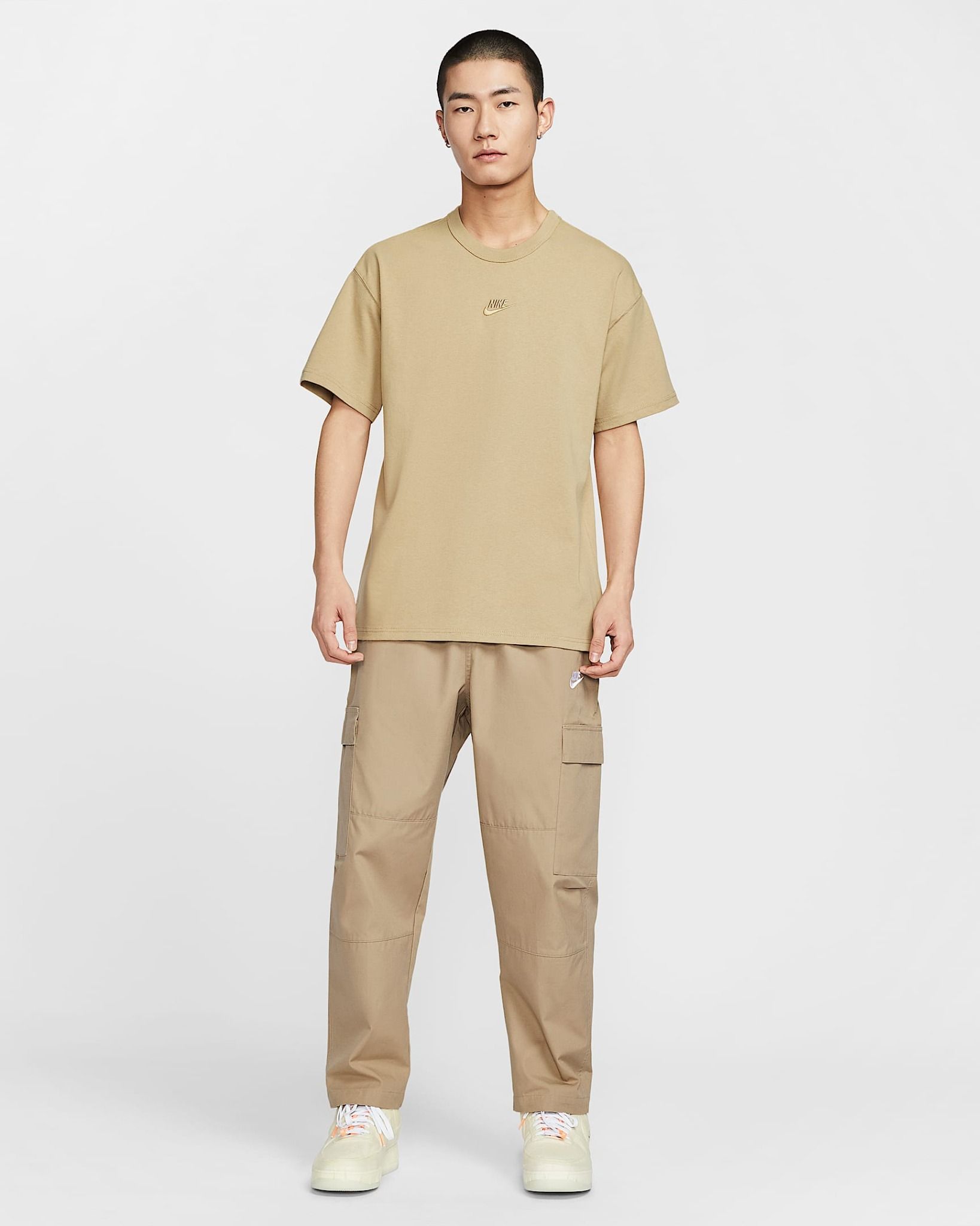 Nike - Áo tay ngắn thể thao Nam Sportswear Premium Essentials Men's T-Shirt