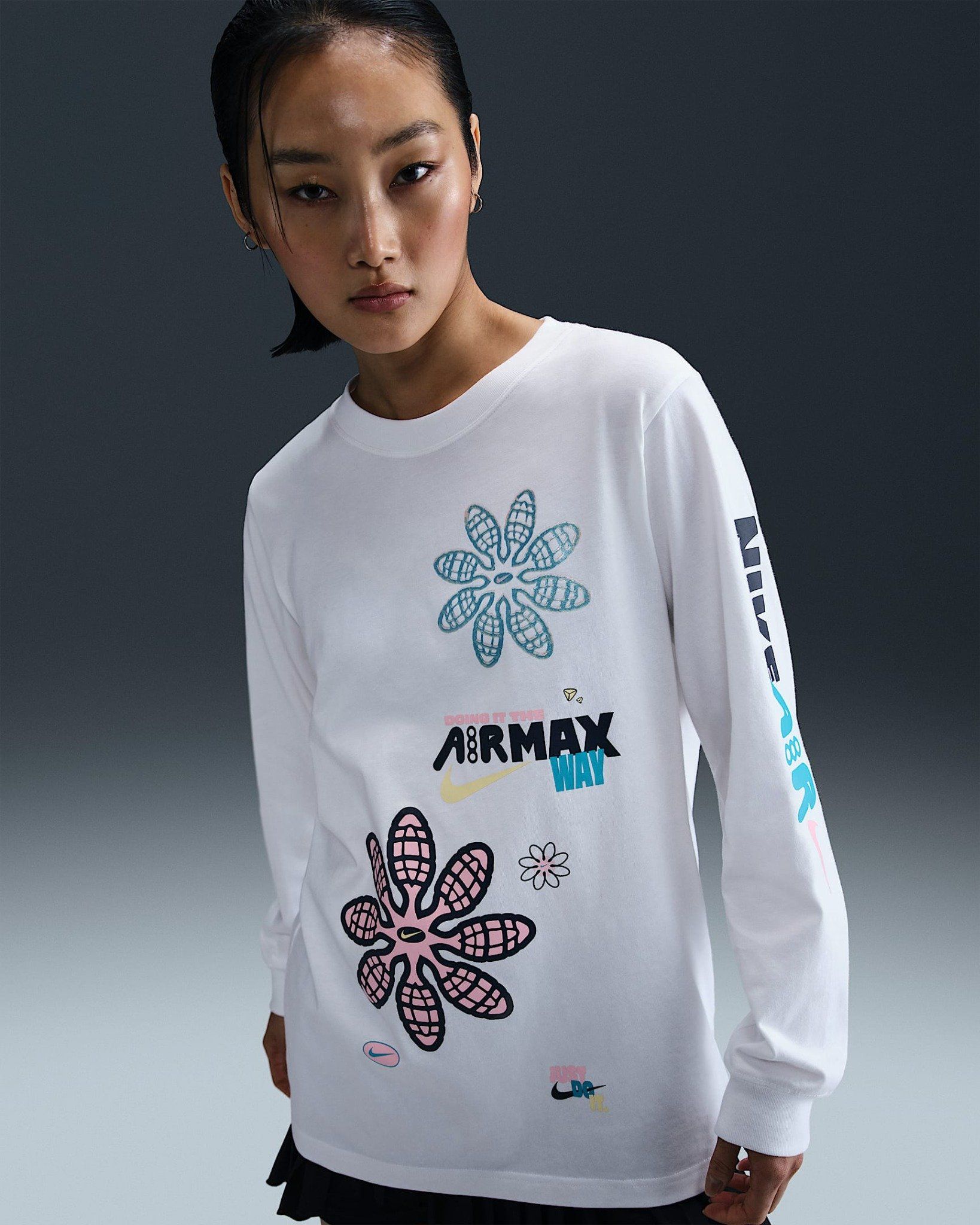 nike loose long sleeve shirt