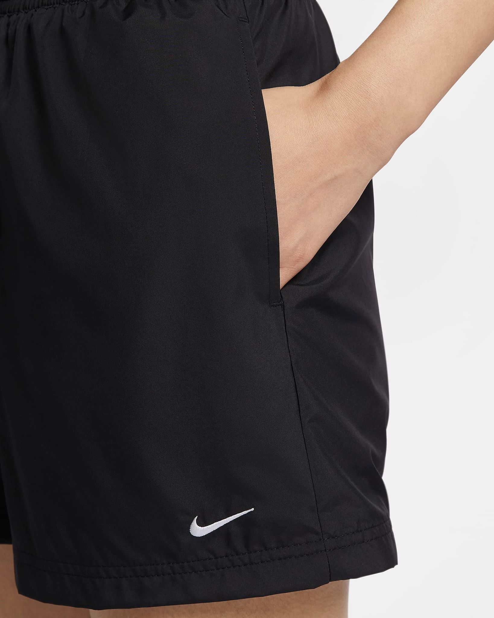 Nike - Quần đùi thể thao Nữ Sportswear Classic Wovens Women's Mid-Rise Shorts
