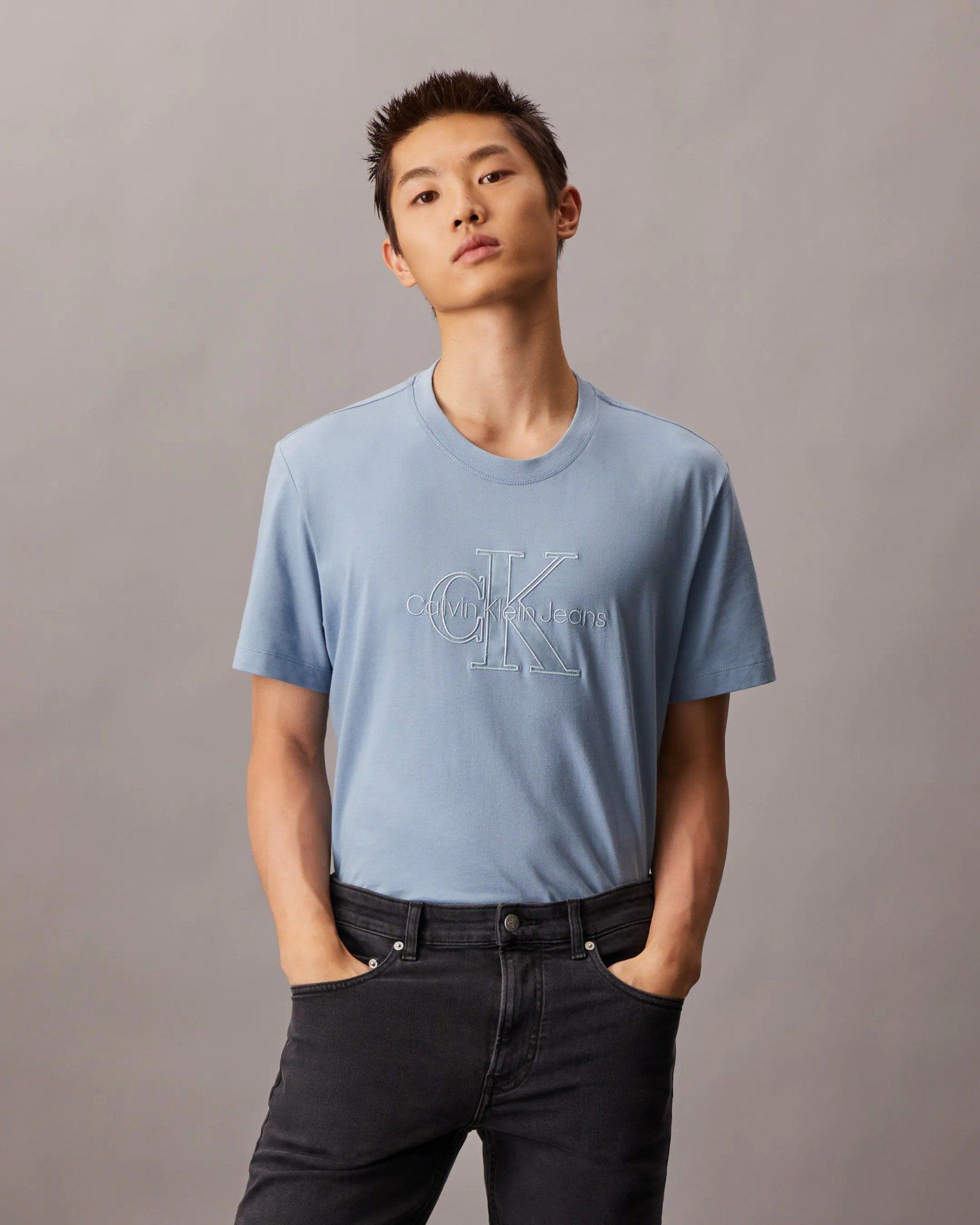 Calvin Klein - Áo tay ngắn thời trang CK nam Premium Monologo Applique Tee
