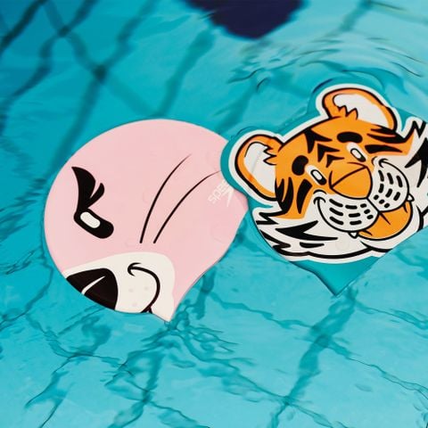 Speedo - Nón bơi trẻ em Printed Character Cap Swimming - 2