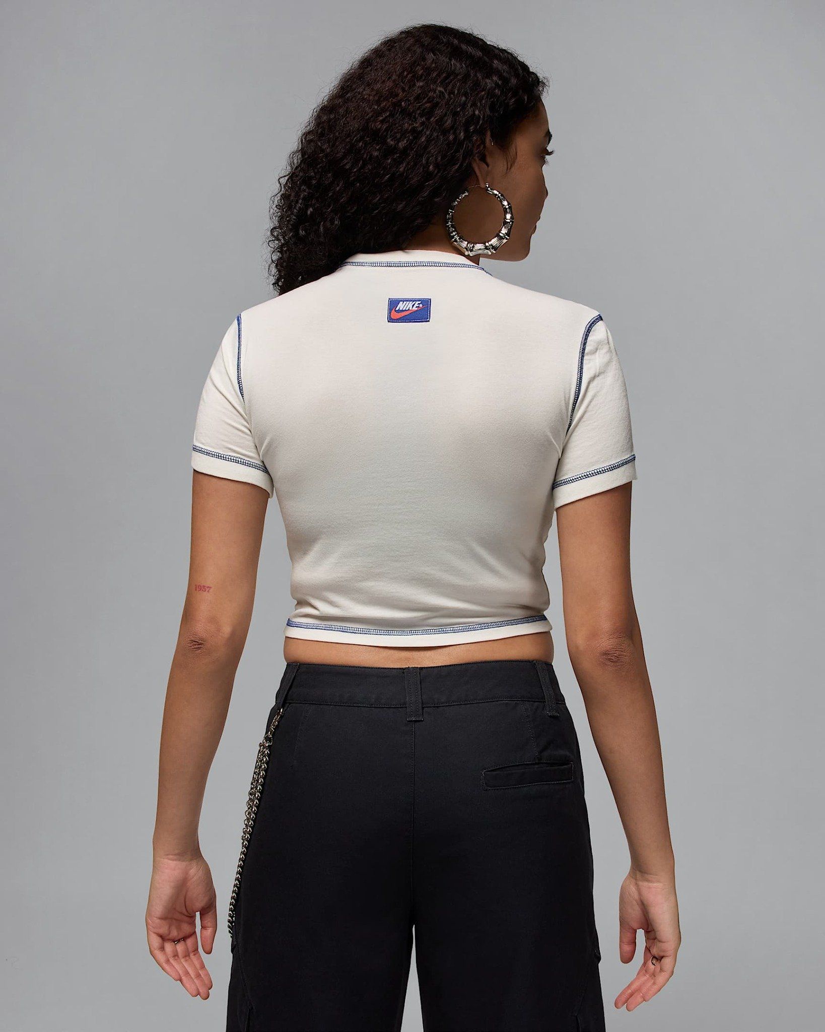 Nike - Áo tay ngắn thể thao Nữ Jordan Rare Air Women's Cropped Short-Sleeve T-Shirt