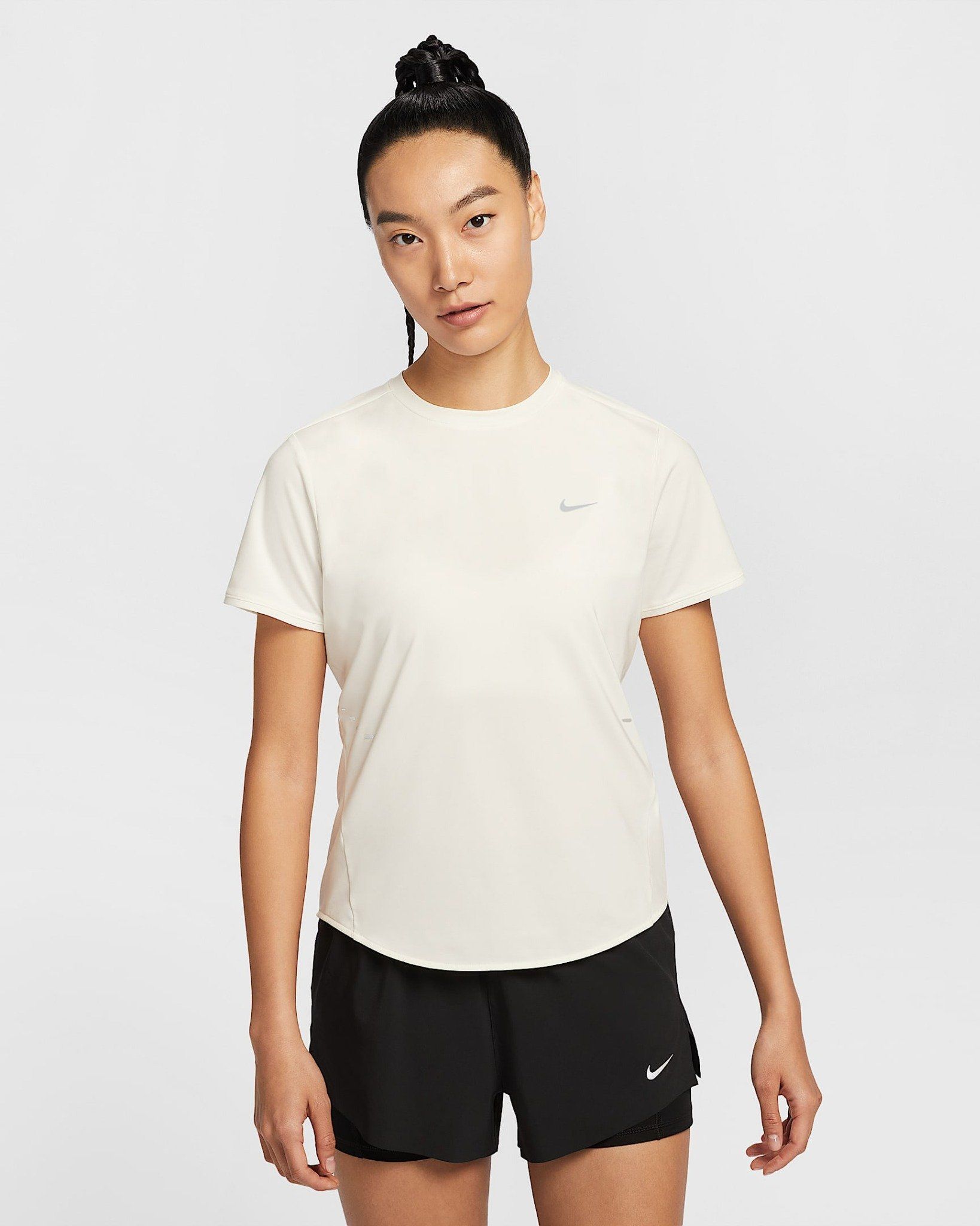 Nike - Áo tay ngắn thể thao Nữ Swift Women's Dri-FIT Short-Sleeve Running Top