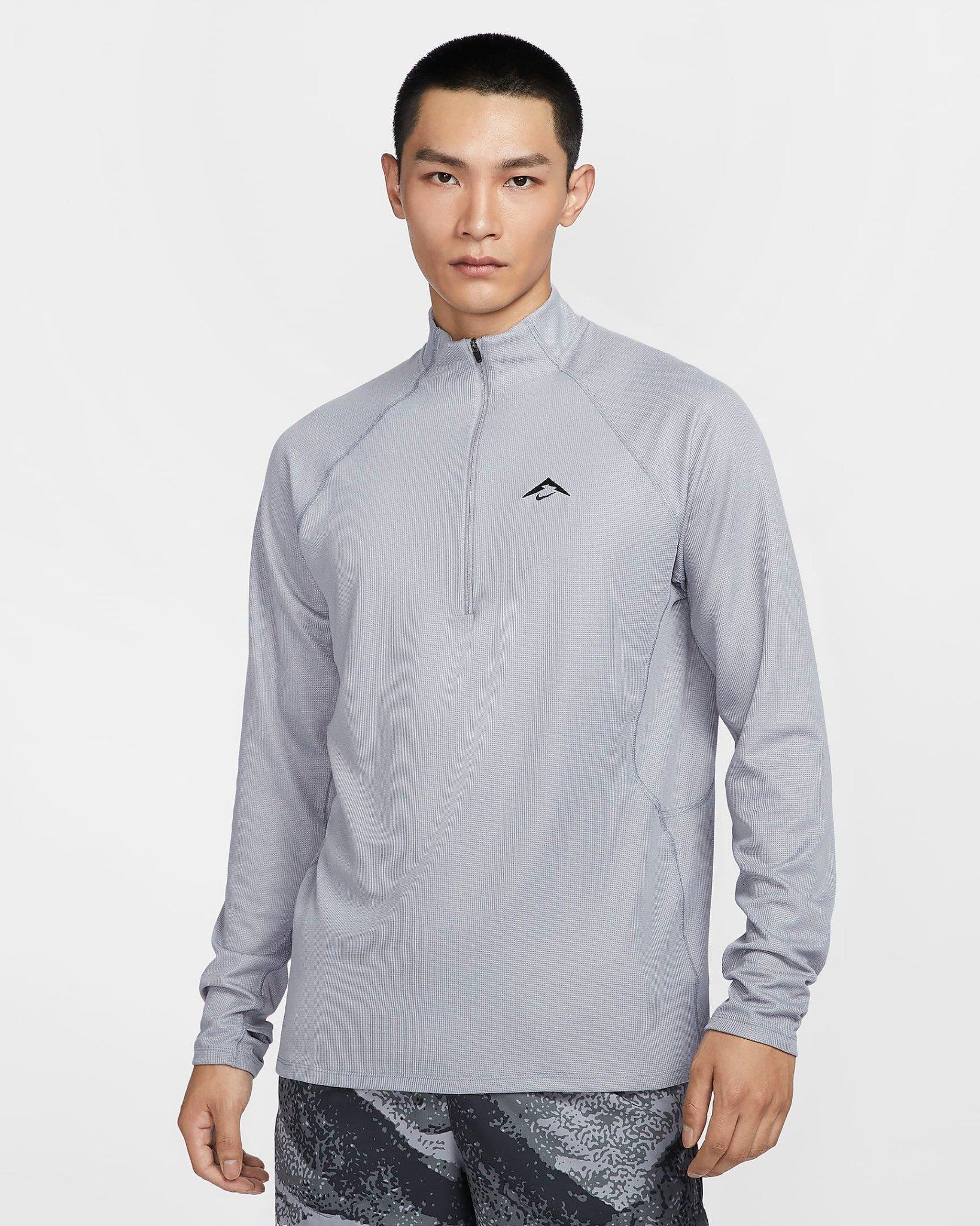 Nike - Áo khoác có mũ trùm đầu tập luyện Nam Trail Men's Dri-FIT 1/2-Zip Mid-Layer Top