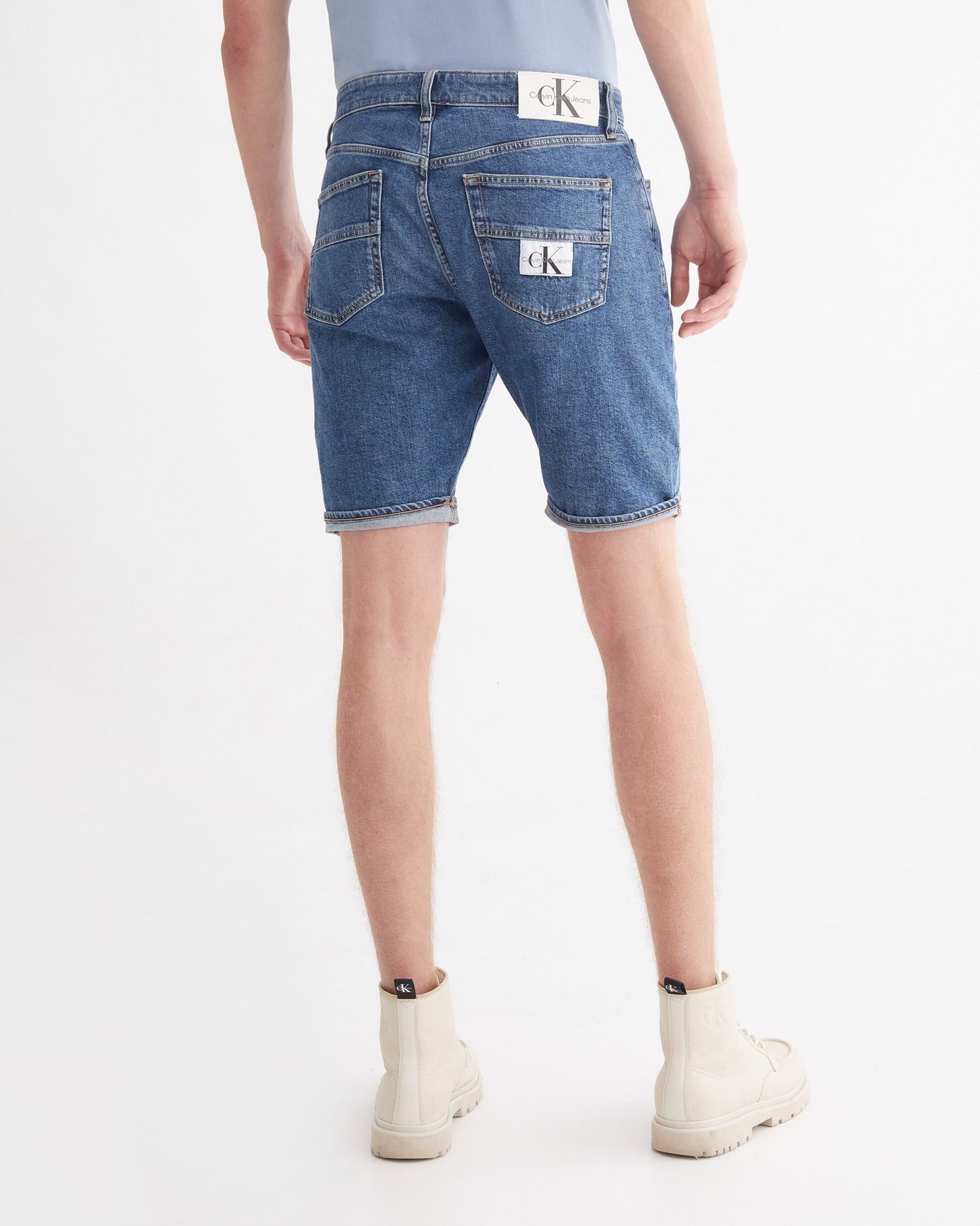 Calvin Klein - Quần ngắn nam Regular Shorts J323-3615 – ULA Vietnam
