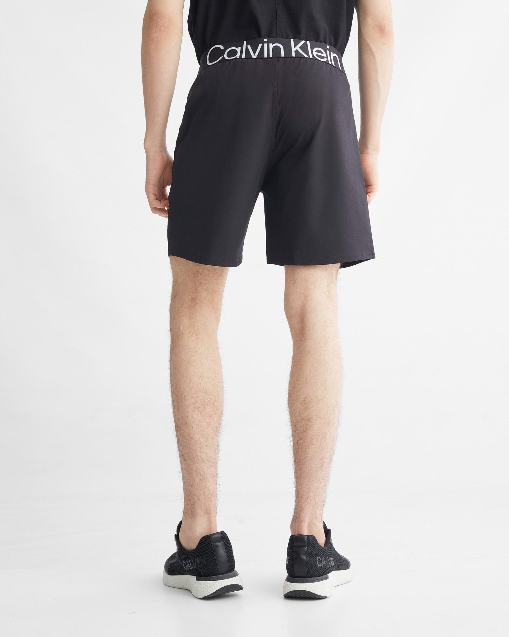 Descubrir 42+ imagen calvin klein gym shorts