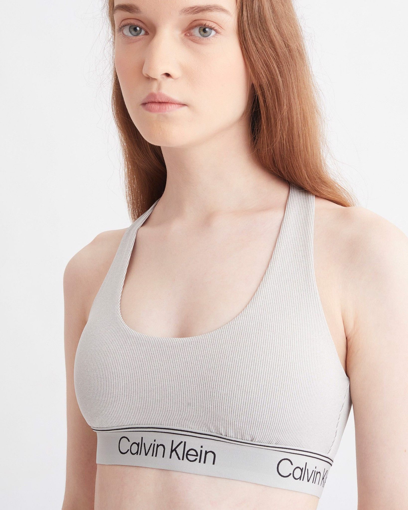 Calvin Klein - Áo bra thể thao nữ Medium Support Bra 4W23-K122 – ULA Vietnam