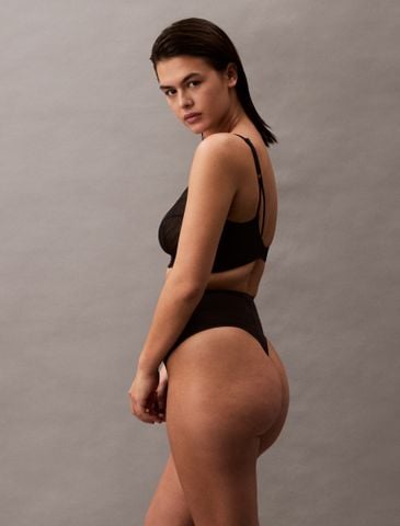 Calvin Klein - Quần lót định hình CK nữ Second Skin Smoothing Thong - 4